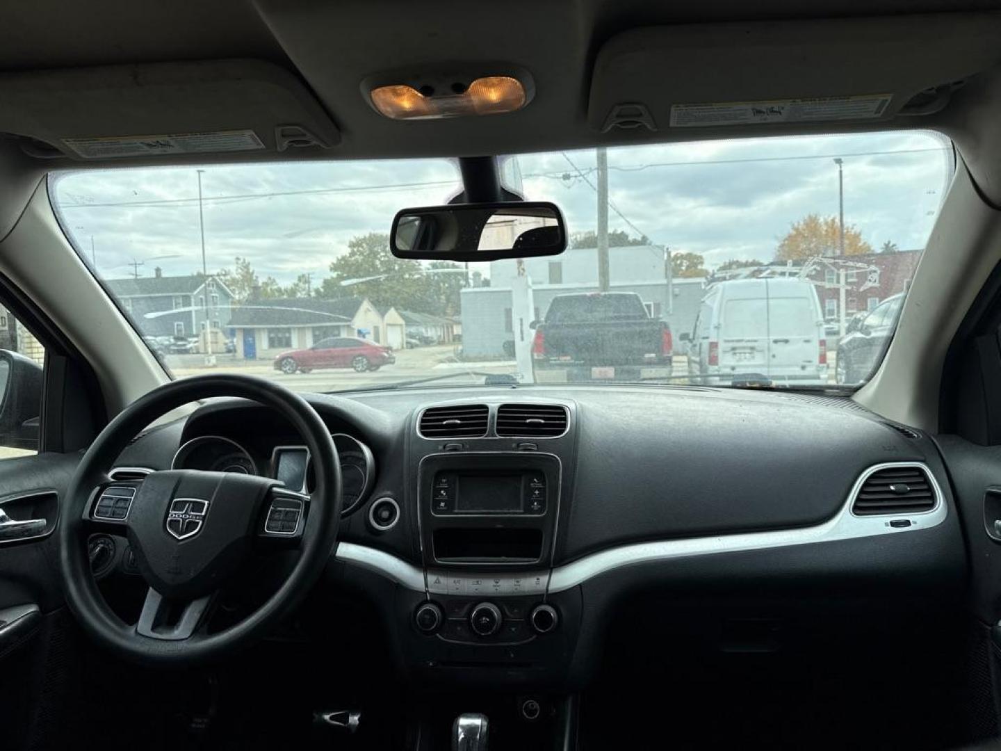 2018 GRAY DODGE JOURNEY SE (3C4PDCAB7JT) with an 2.4L engine, Automatic transmission, located at 1708 Broadway, Rockford, IL, 61104, (815) 397-5010, 42.252522, -89.069359 - Photo#6