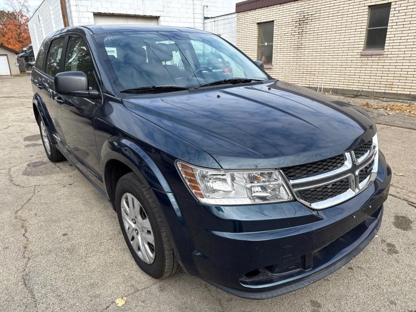 2014 BLUE DODGE JOURNEY SE (3C4PDCAB0ET) with an 2.4L engine, Automatic transmission, located at 1708 Broadway, Rockford, IL, 61104, (815) 397-5010, 42.252522, -89.069359 - Photo#1