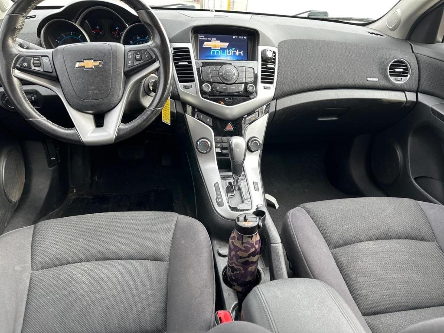 2014 RED CHEVROLET CRUZE LT (1G1PC5SB4E7) with an 1.4L engine, Automatic transmission, located at 1708 Broadway, Rockford, IL, 61104, (815) 397-5010, 42.252522, -89.069359 - Photo#6