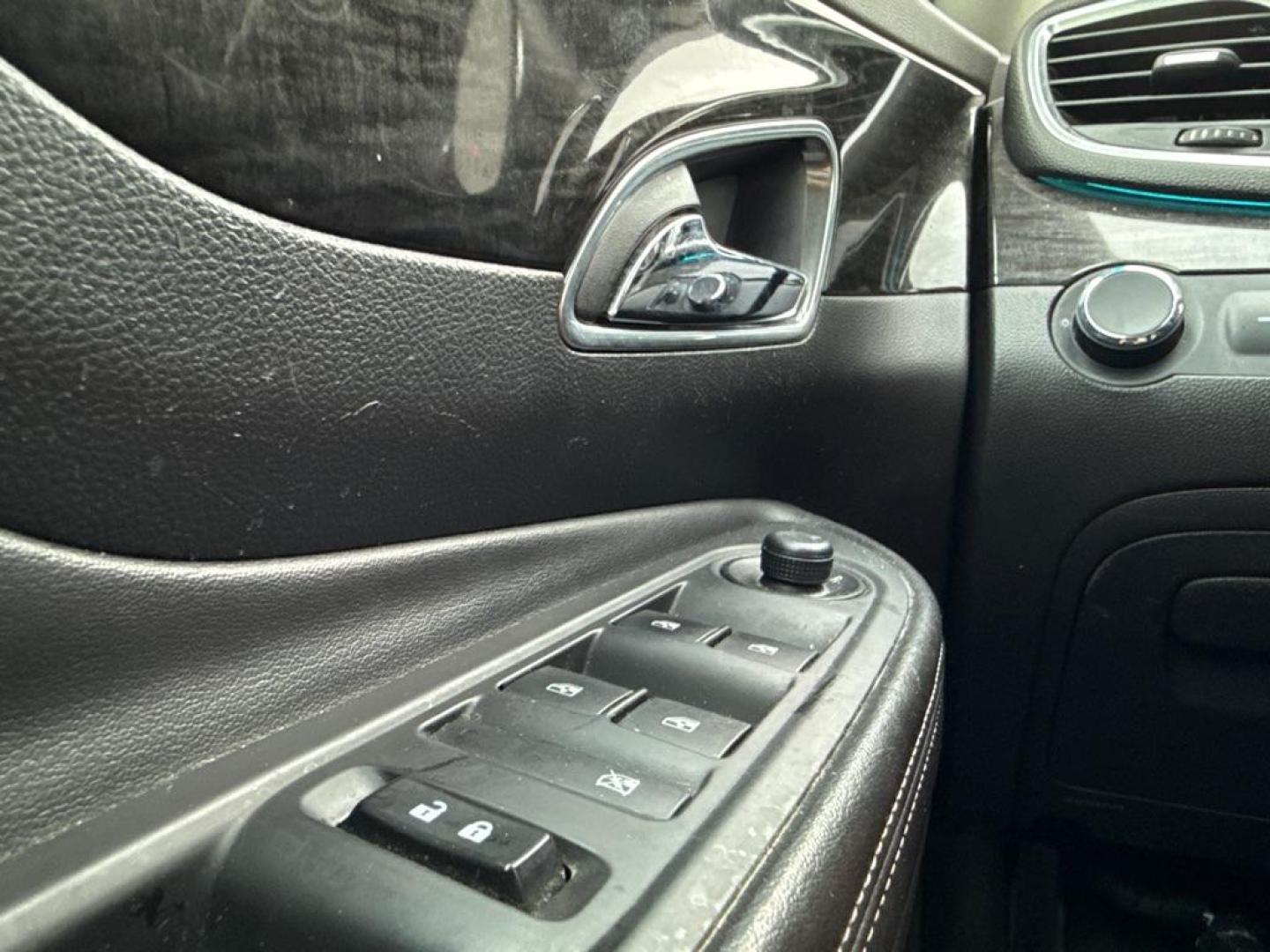 2016 SILVER BUICK ENCORE (KL4CJESB2GB) with an 1.4L engine, Automatic transmission, located at 1708 Broadway, Rockford, IL, 61104, (815) 397-5010, 42.252522, -89.069359 - Photo#6