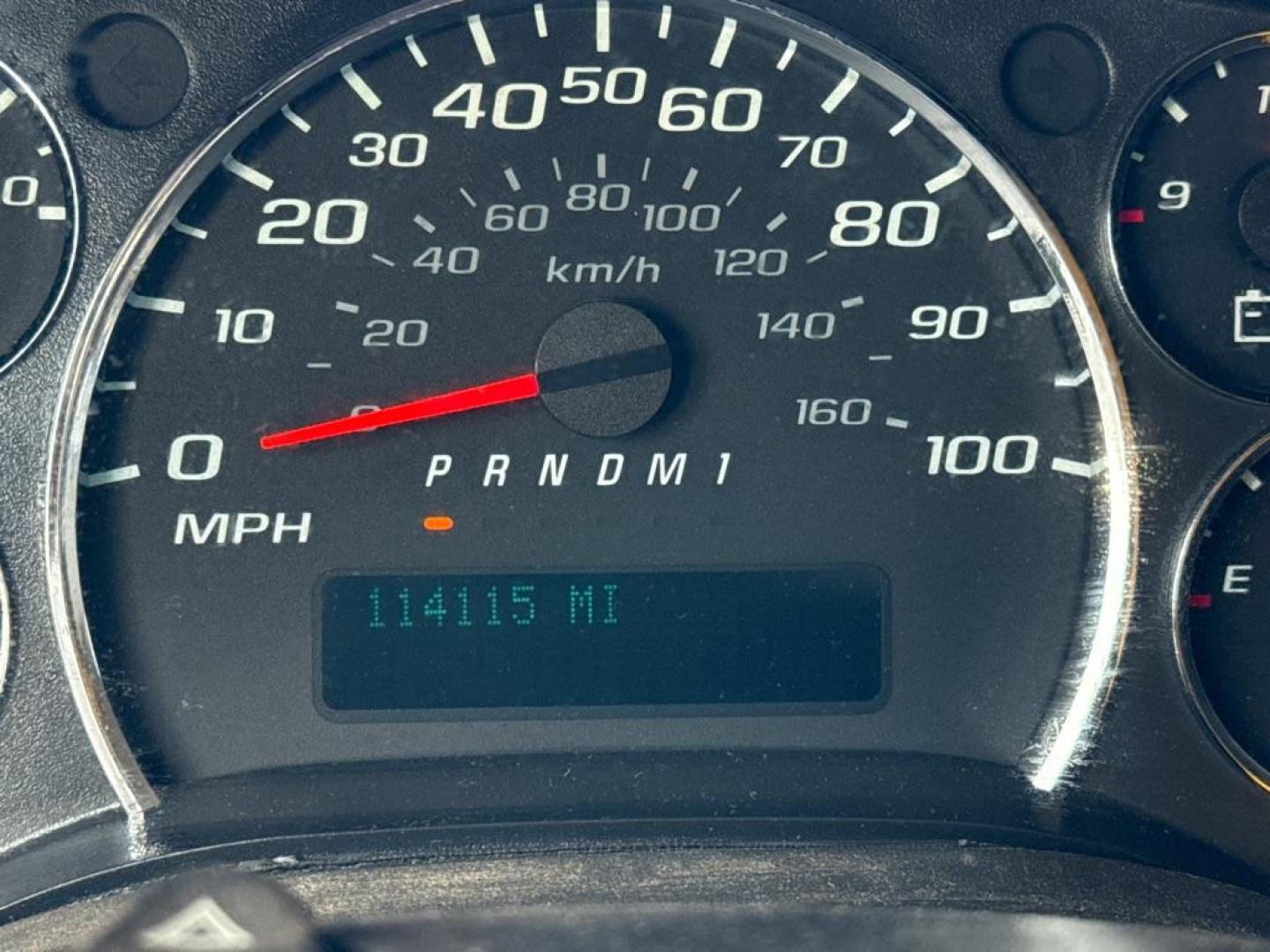 2010 YELLOW GMC SAVANA CUTAWAY G3500 (1GD1G2BA4A1) with an 4.8L engine, Automatic transmission, located at 1708 Broadway, Rockford, IL, 61104, (815) 397-5010, 42.252522, -89.069359 - Photo#8