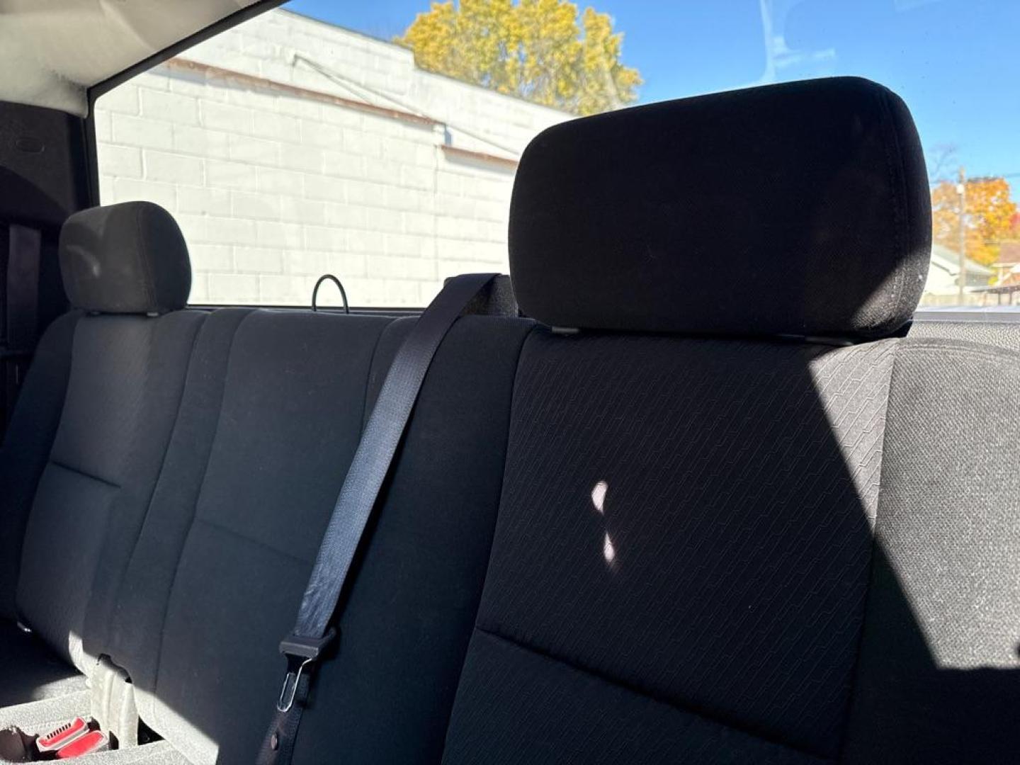 2012 BLACK CHEVROLET SILVERADO 1500 LT (1GCRKSE72CZ) with an 5.3L engine, Automatic transmission, located at 1708 Broadway, Rockford, IL, 61104, (815) 397-5010, 42.252522, -89.069359 - Photo#4