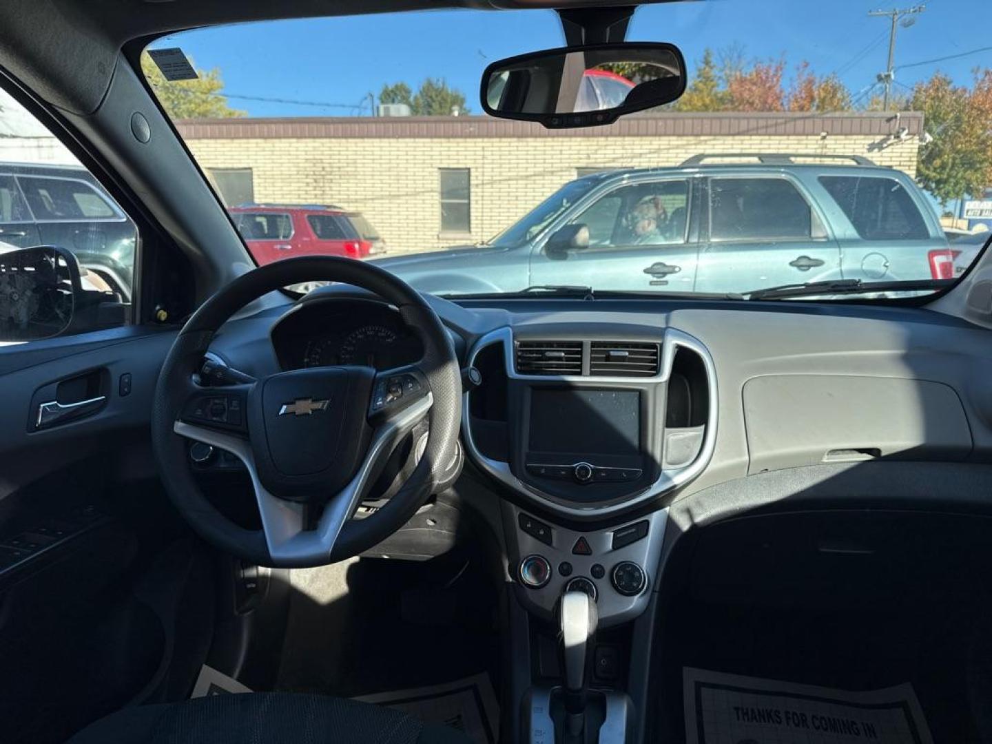 2017 GRAY CHEVROLET SONIC LT (1G1JD5SHXH4) with an 1.8L engine, Automatic transmission, located at 1708 Broadway, Rockford, IL, 61104, (815) 397-5010, 42.252522, -89.069359 - Photo#5