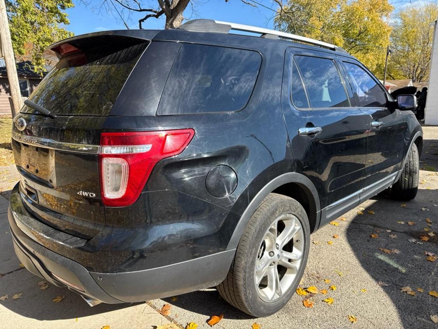 2012 BLACK FORD EXPLORER LIMITED (1FMHK8F83CG) with an 3.5L engine, Automatic transmission, located at 1708 Broadway, Rockford, IL, 61104, (815) 397-5010, 42.252522, -89.069359 - Photo#2