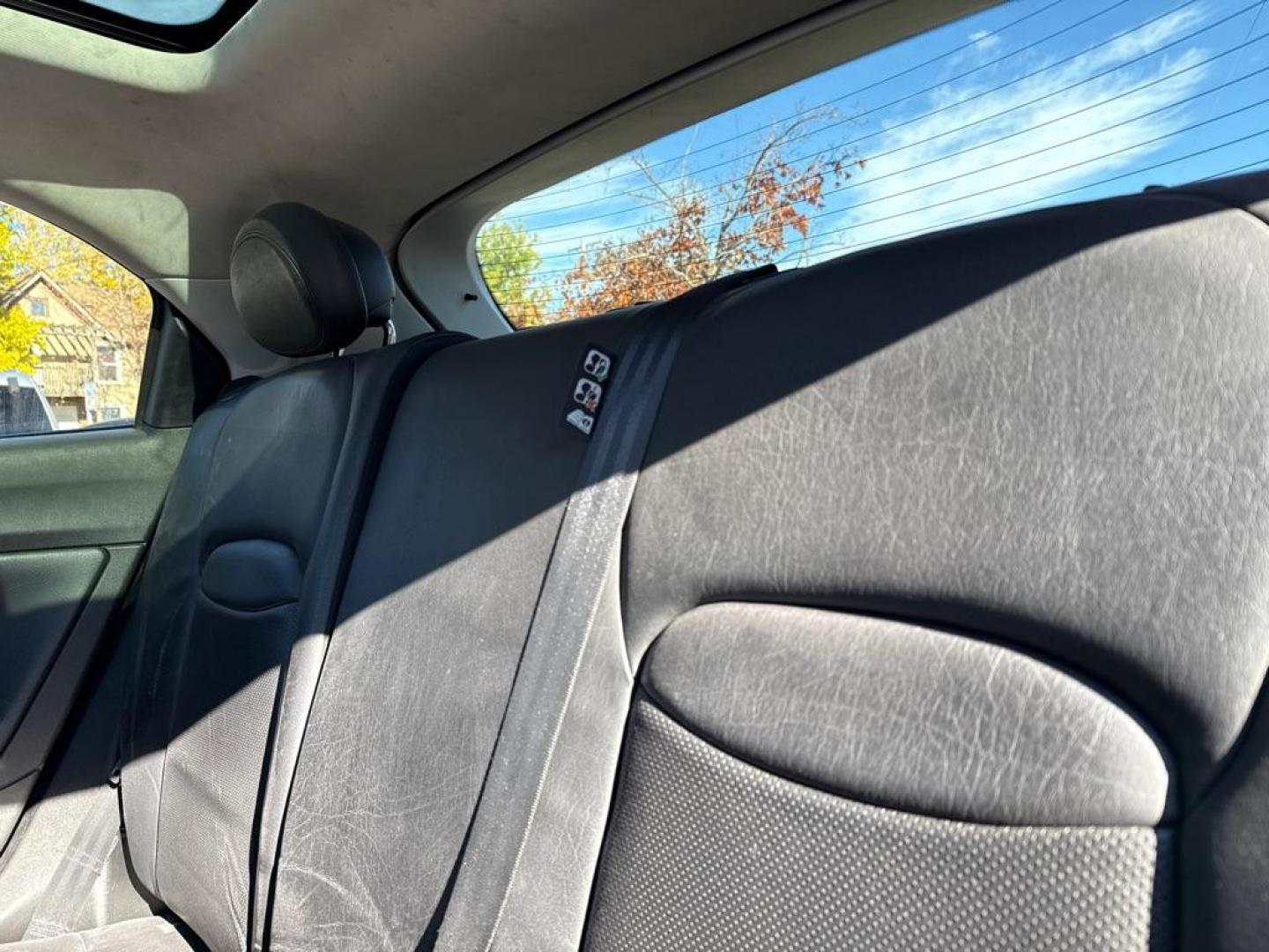 2016 RED FIAT 500X LOUNGE (ZFBCFYDTXGP) with an 2.4L engine, Automatic transmission, located at 1708 Broadway, Rockford, IL, 61104, (815) 397-5010, 42.252522, -89.069359 - Photo#4