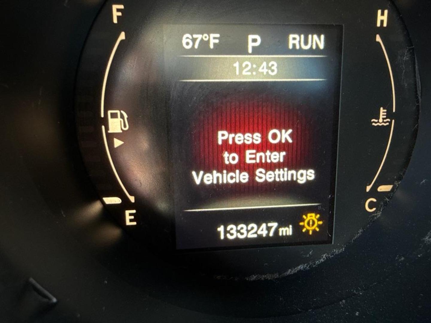 2016 RED FIAT 500X LOUNGE (ZFBCFYDTXGP) with an 2.4L engine, Automatic transmission, located at 1708 Broadway, Rockford, IL, 61104, (815) 397-5010, 42.252522, -89.069359 - Photo#7