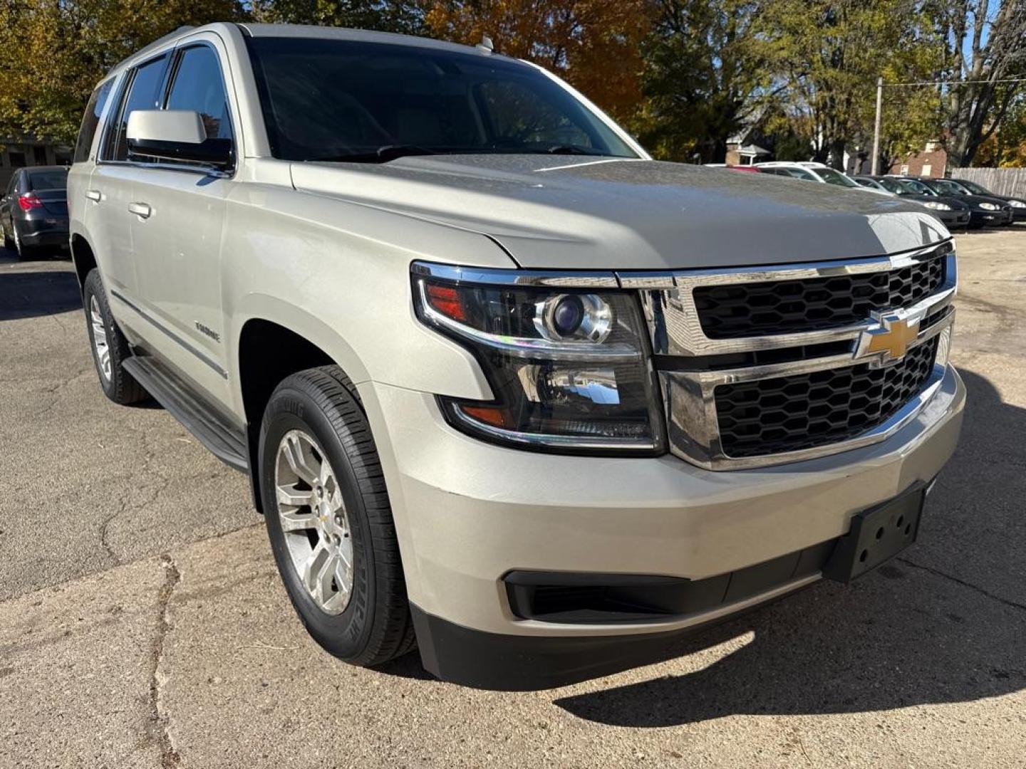 2015 GOLD CHEVROLET TAHOE 1500 LS (1GNSKAEC4FR) with an 5.3L engine, Automatic transmission, located at 1708 Broadway, Rockford, IL, 61104, (815) 397-5010, 42.252522, -89.069359 - Photo#1