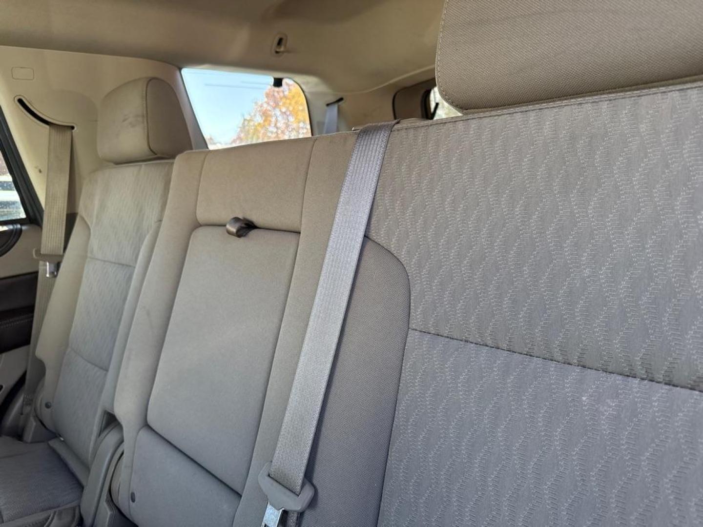 2015 GOLD CHEVROLET TAHOE 1500 LS (1GNSKAEC4FR) with an 5.3L engine, Automatic transmission, located at 1708 Broadway, Rockford, IL, 61104, (815) 397-5010, 42.252522, -89.069359 - Photo#5