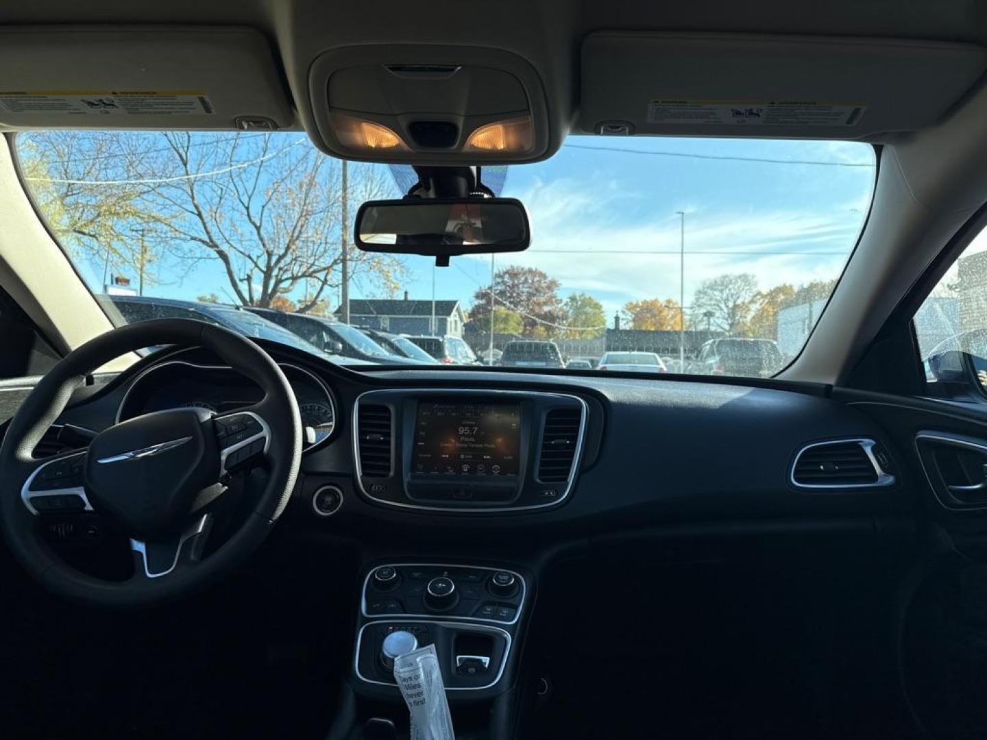 2015 BLUE CHRYSLER 200 LIMITED (1C3CCCAB2FN) with an 2.4L engine, Automatic transmission, located at 1708 Broadway, Rockford, IL, 61104, (815) 397-5010, 42.252522, -89.069359 - Photo#5