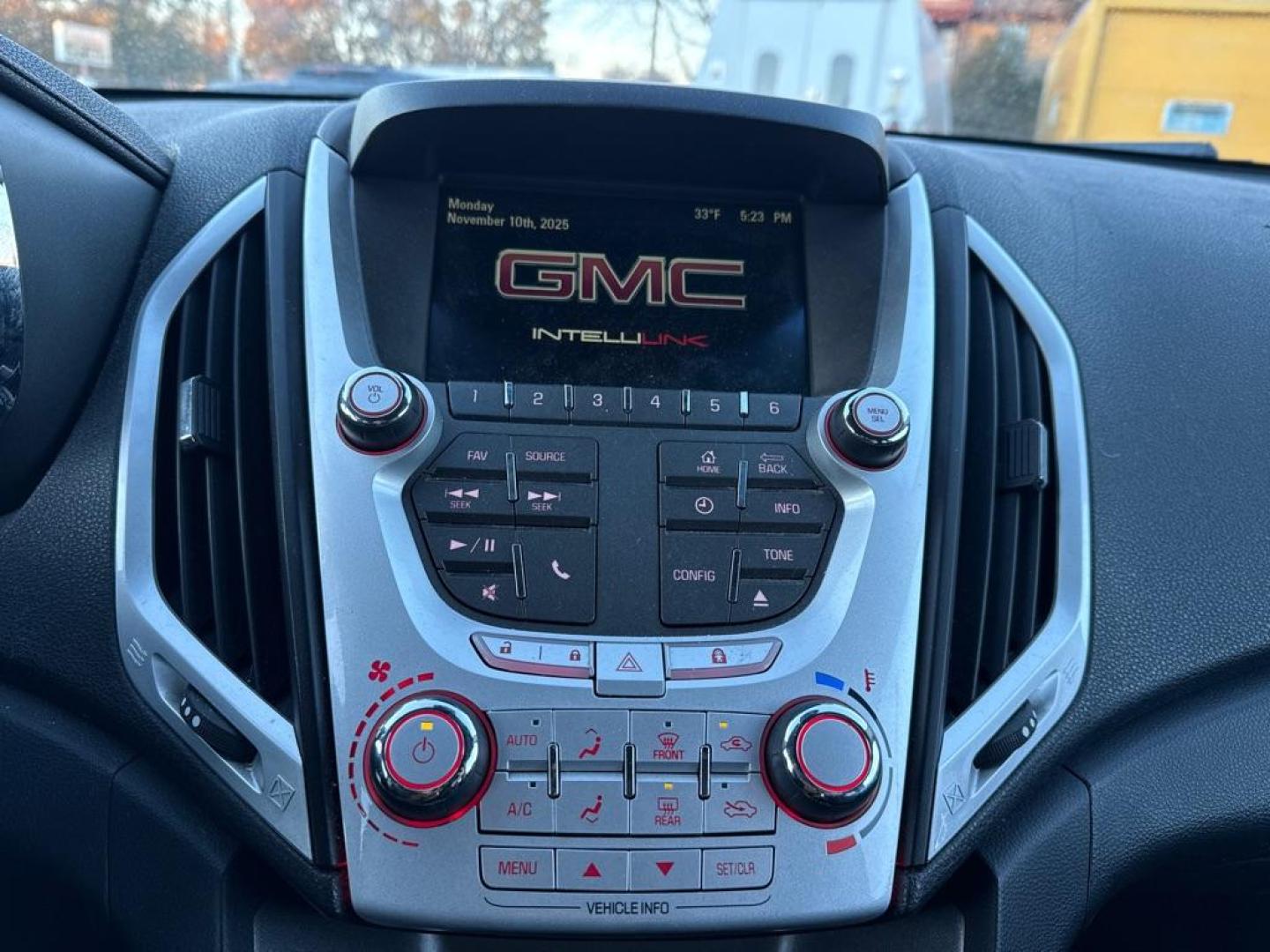 2014 BLUE GMC TERRAIN SLE (2GKFLWE36E6) with an 3.6L engine, Automatic transmission, located at 1708 Broadway, Rockford, IL, 61104, (815) 397-5010, 42.252522, -89.069359 - Photo#8