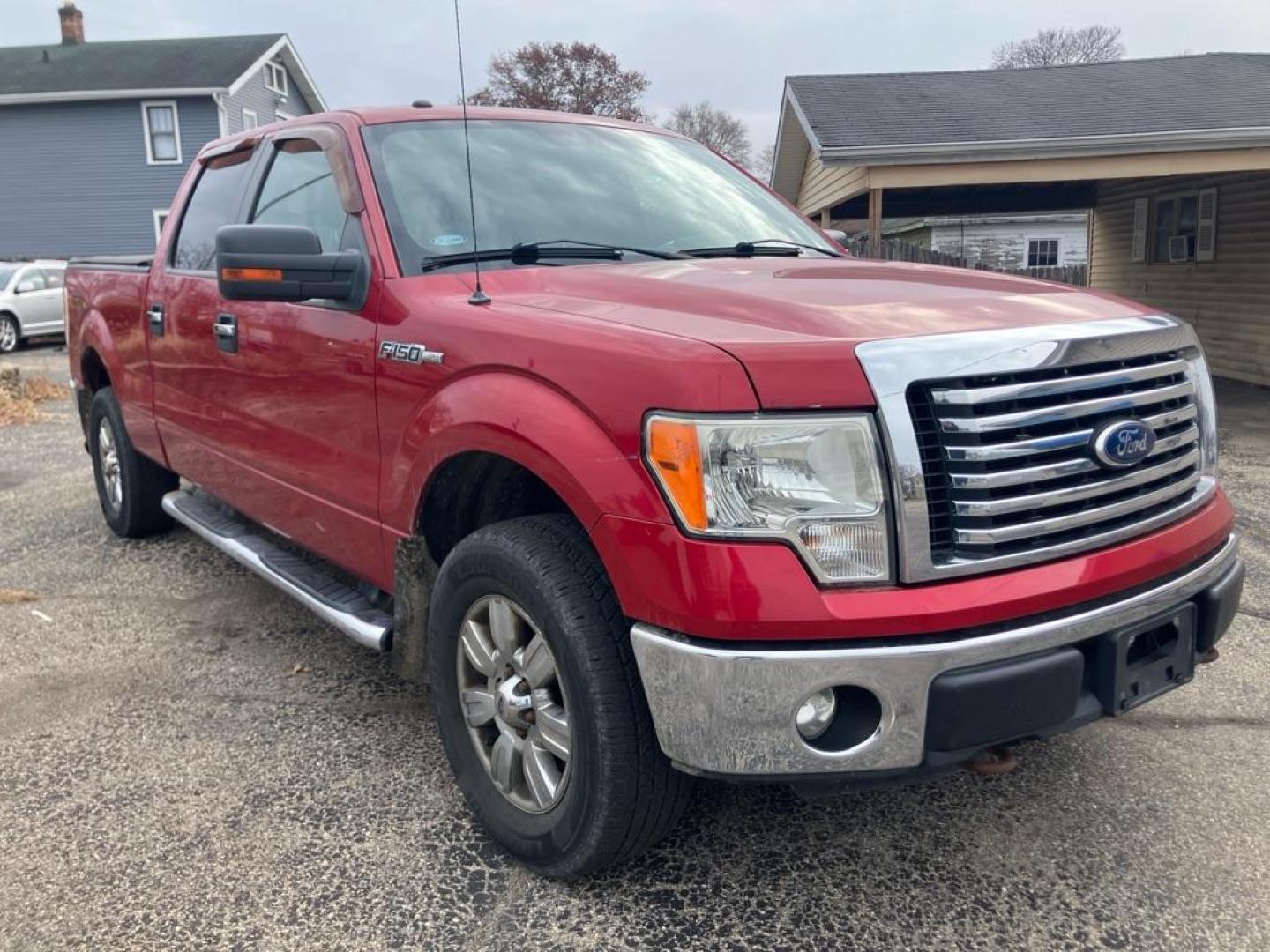 2011 RED FORD F150 SUPERCREW (1FTFW1EF3BK) with an 5.0L engine, Automatic transmission, located at 1708 Broadway, Rockford, IL, 61104, (815) 397-5010, 42.252522, -89.069359 - Photo#1