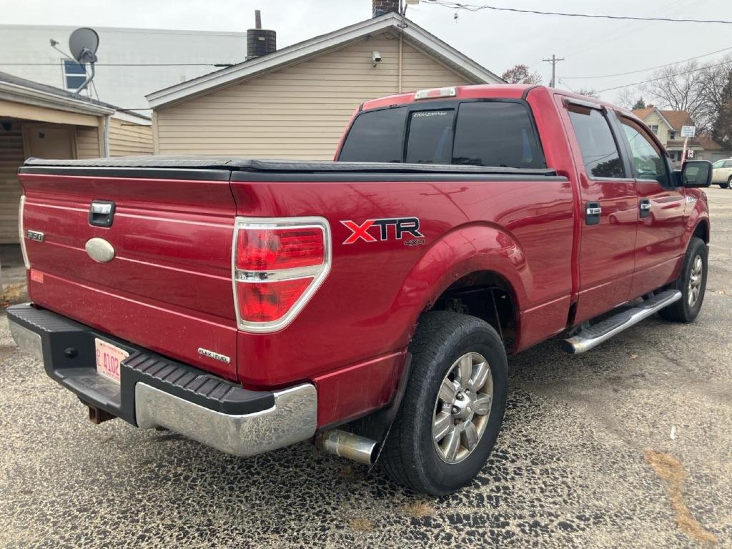 2011 RED FORD F150 SUPERCREW (1FTFW1EF3BK) with an 5.0L engine, Automatic transmission, located at 1708 Broadway, Rockford, IL, 61104, (815) 397-5010, 42.252522, -89.069359 - Photo#2