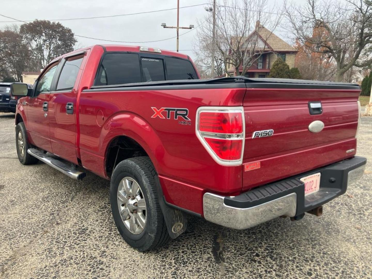 2011 RED FORD F150 SUPERCREW (1FTFW1EF3BK) with an 5.0L engine, Automatic transmission, located at 1708 Broadway, Rockford, IL, 61104, (815) 397-5010, 42.252522, -89.069359 - Photo#3