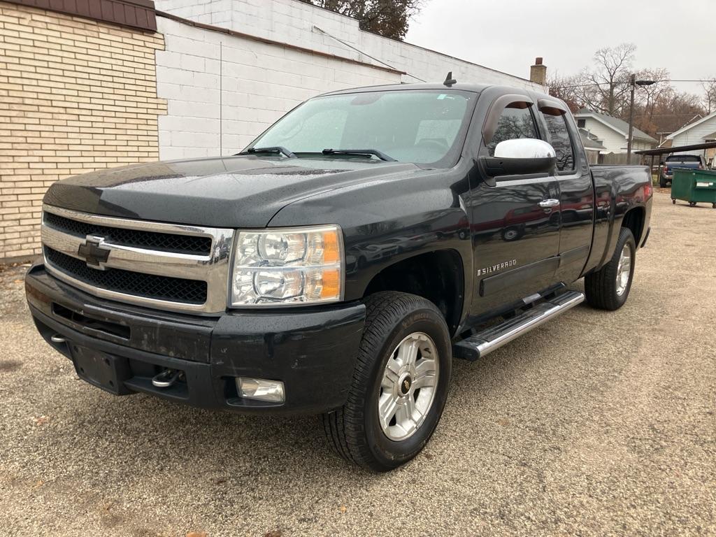 photo of 2009 CHEVROLET SILVERADO 1500 LT