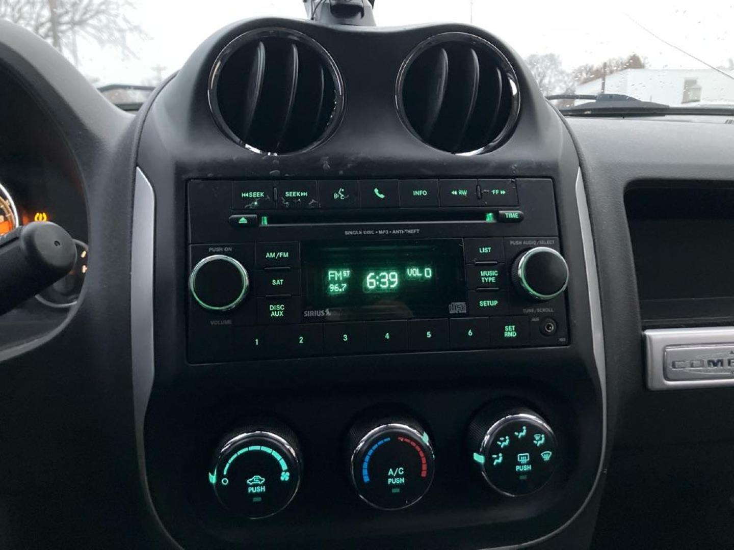 2016 BLUE JEEP COMPASS LATITUDE (1C4NJDEB6GD) with an 2.4L engine, Automatic transmission, located at 1708 Broadway, Rockford, IL, 61104, (815) 397-5010, 42.252522, -89.069359 - Photo#8