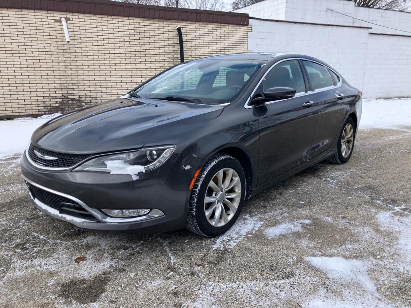 2015 Chrysler 200 C's photo