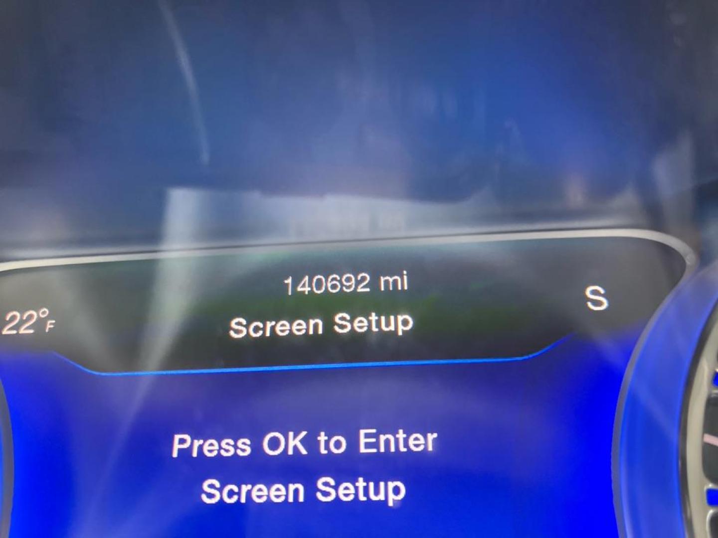 2015 GRAY CHRYSLER 200 C (1C3CCCCBXFN) with an 2.4L engine, Automatic transmission, located at 1708 Broadway, Rockford, IL, 61104, (815) 397-5010, 42.252522, -89.069359 - Photo#7