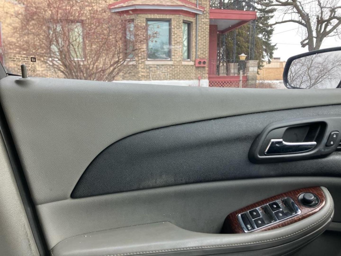 2013 WHITE CHEVROLET MALIBU 1LT (1G11C5SA3DF) with an 2.5L engine, Automatic transmission, located at 1708 Broadway, Rockford, IL, 61104, (815) 397-5010, 42.252522, -89.069359 - Photo#6