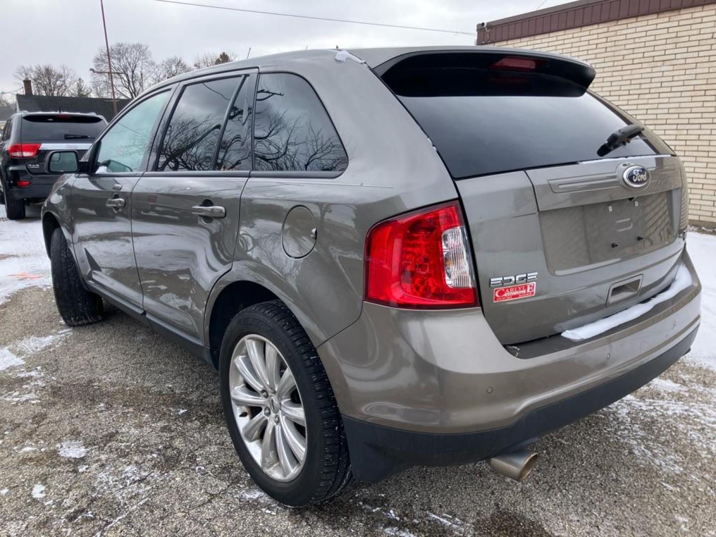2013 BROWN FORD EDGE SEL (2FMDK4JC9DB) with an 3.5L engine, Automatic transmission, located at 1708 Broadway, Rockford, IL, 61104, (815) 397-5010, 42.252522, -89.069359 - Photo#3