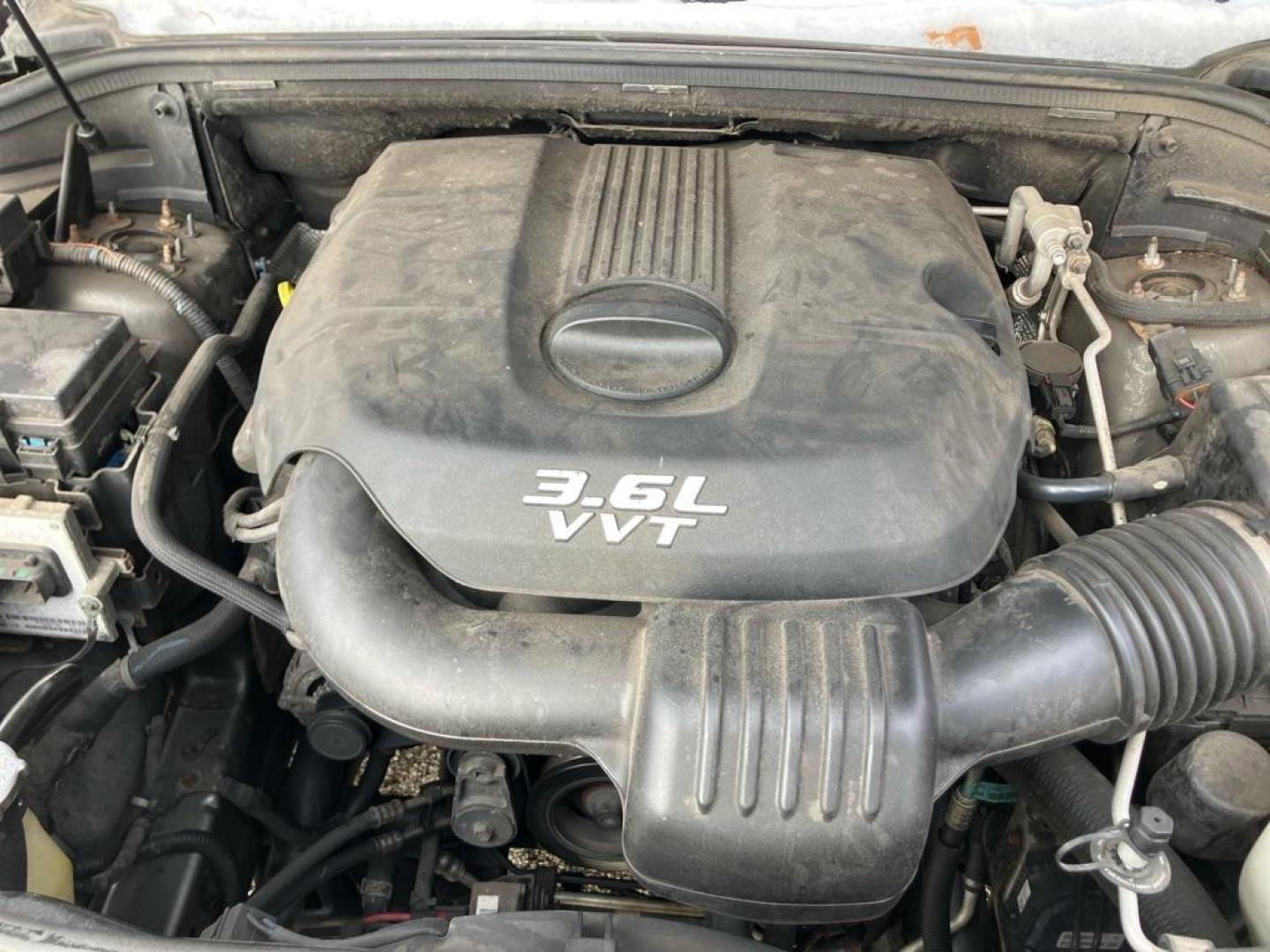 2012 GRAY JEEP GRAND CHEROKEE LAREDO (1C4RJFAG2CC) with an 3.6L engine, Automatic transmission, located at 1708 Broadway, Rockford, IL, 61104, (815) 397-5010, 42.252522, -89.069359 - Photo#10