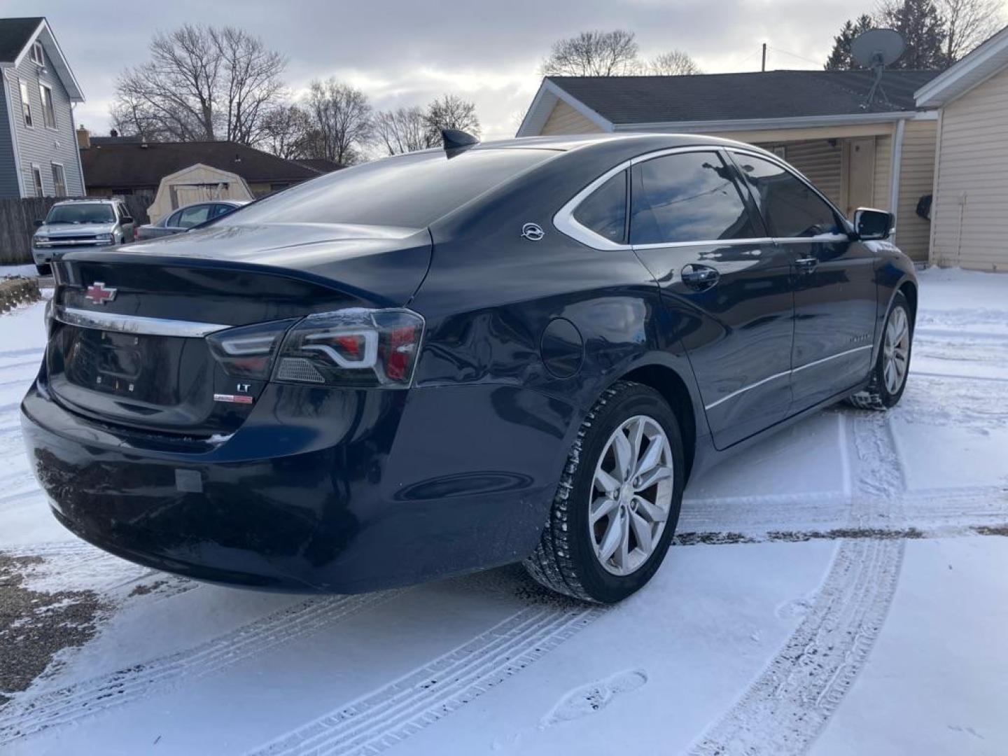 2019 BLUE CHEVROLET IMPALA LT (2G11Z5SAXK9) with an 2.5L engine, Automatic transmission, located at 1708 Broadway, Rockford, IL, 61104, (815) 397-5010, 42.252522, -89.069359 - Photo#2