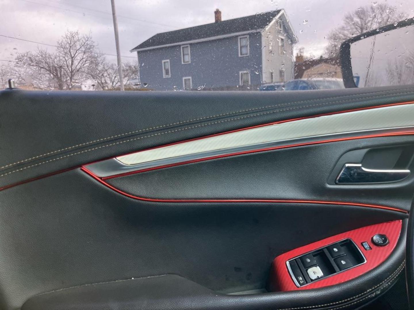 2019 BLUE CHEVROLET IMPALA LT (2G11Z5SAXK9) with an 2.5L engine, Automatic transmission, located at 1708 Broadway, Rockford, IL, 61104, (815) 397-5010, 42.252522, -89.069359 - Photo#6