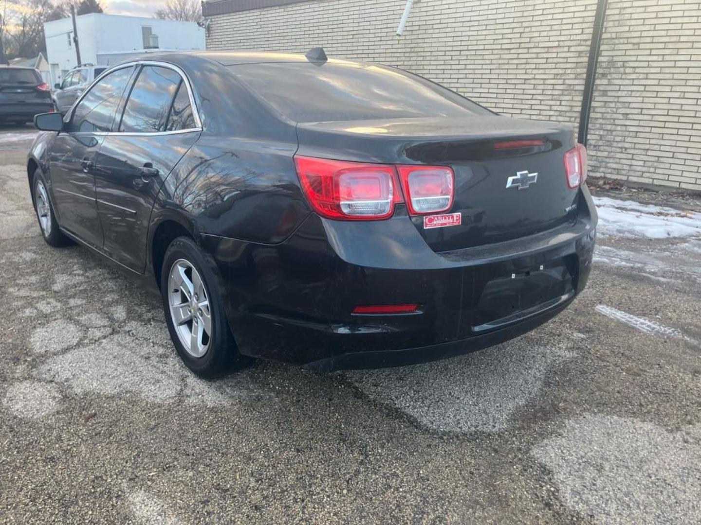 2013 BLACK CHEVROLET MALIBU LS (1G11B5SA8DF) with an 2.5L engine, Automatic transmission, located at 1708 Broadway, Rockford, IL, 61104, (815) 397-5010, 42.252522, -89.069359 - Photo#3