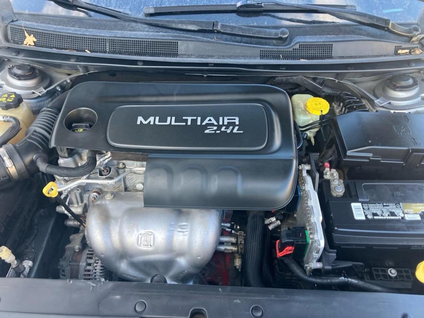 2015 GRAY CHRYSLER 200 LIMITED (1C3CCCAB2FN) with an 2.4L engine, Automatic transmission, located at 1708 Broadway, Rockford, IL, 61104, (815) 397-5010, 42.252522, -89.069359 - Photo#9