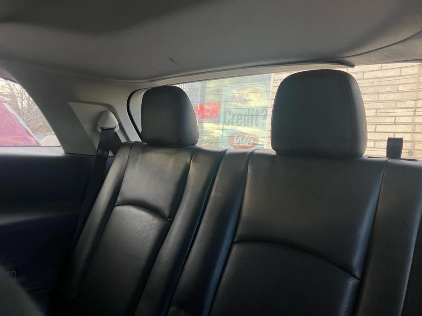 2017 BLACK DODGE JOURNEY GT (3C4PDDEGXHT) with an 3.6L engine, Automatic transmission, located at 1708 Broadway, Rockford, IL, 61104, (815) 397-5010, 42.252522, -89.069359 - Photo#4