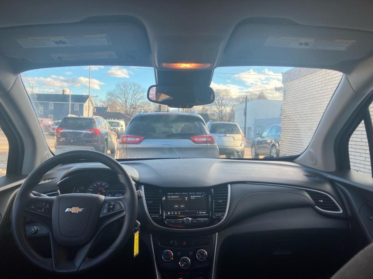 2019 SILVER CHEVROLET TRAX LS (3GNCJKSB0KL) with an 1.4L engine, Automatic transmission, located at 1708 Broadway, Rockford, IL, 61104, (815) 397-5010, 42.252522, -89.069359 - Photo#5