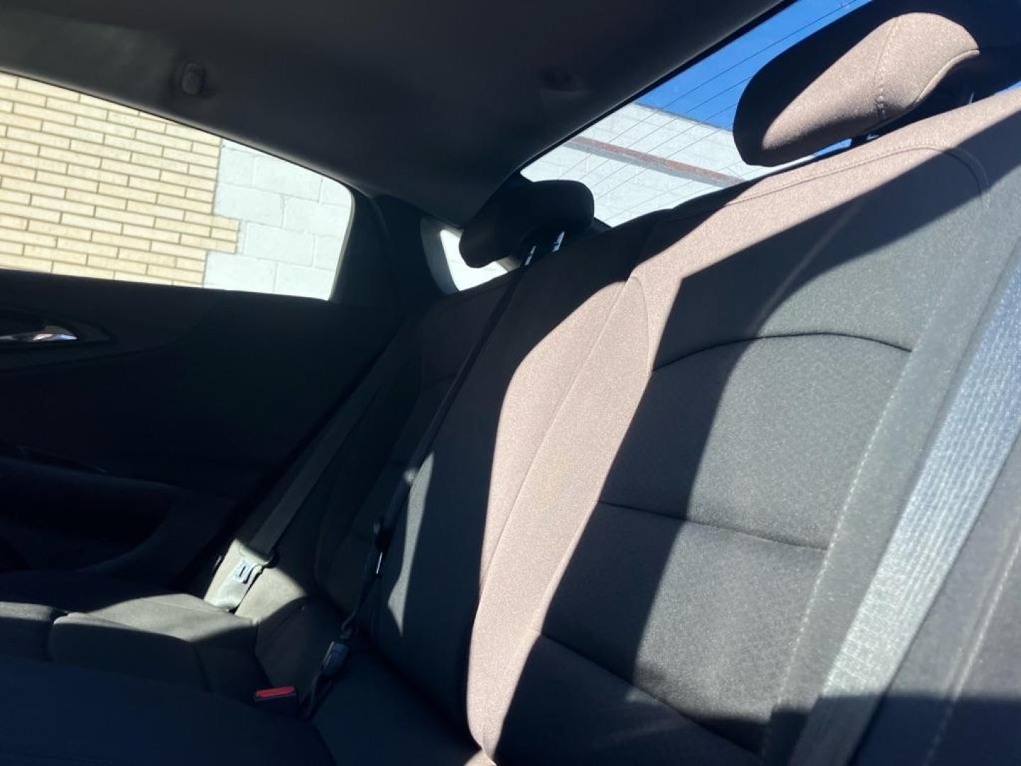 2019 GRAY CHEVROLET MALIBU LS (1G1ZB5ST3KF) with an 1.5L engine, Continuously Variable transmission, located at 1708 Broadway, Rockford, IL, 61104, (815) 397-5010, 42.252522, -89.069359 - Photo#4