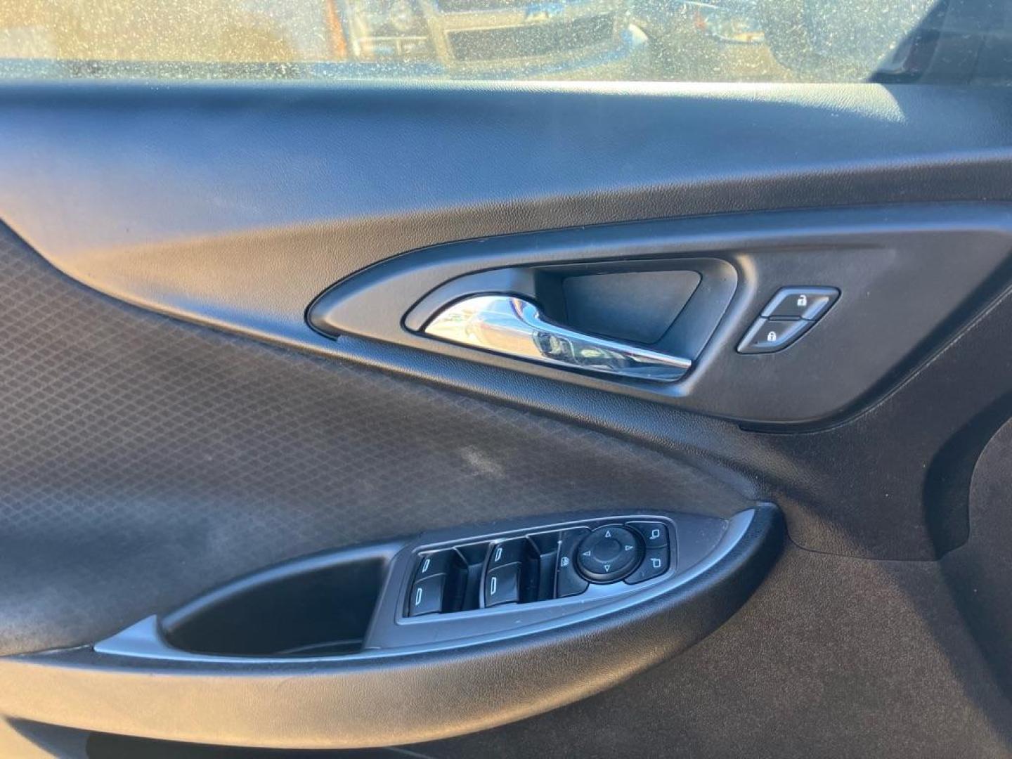 2019 GRAY CHEVROLET MALIBU LS (1G1ZB5ST3KF) with an 1.5L engine, Continuously Variable transmission, located at 1708 Broadway, Rockford, IL, 61104, (815) 397-5010, 42.252522, -89.069359 - Photo#6