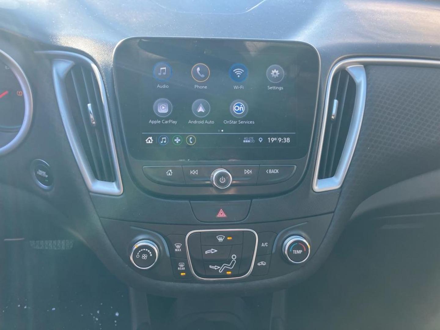 2019 GRAY CHEVROLET MALIBU LS (1G1ZB5ST3KF) with an 1.5L engine, Continuously Variable transmission, located at 1708 Broadway, Rockford, IL, 61104, (815) 397-5010, 42.252522, -89.069359 - Photo#8