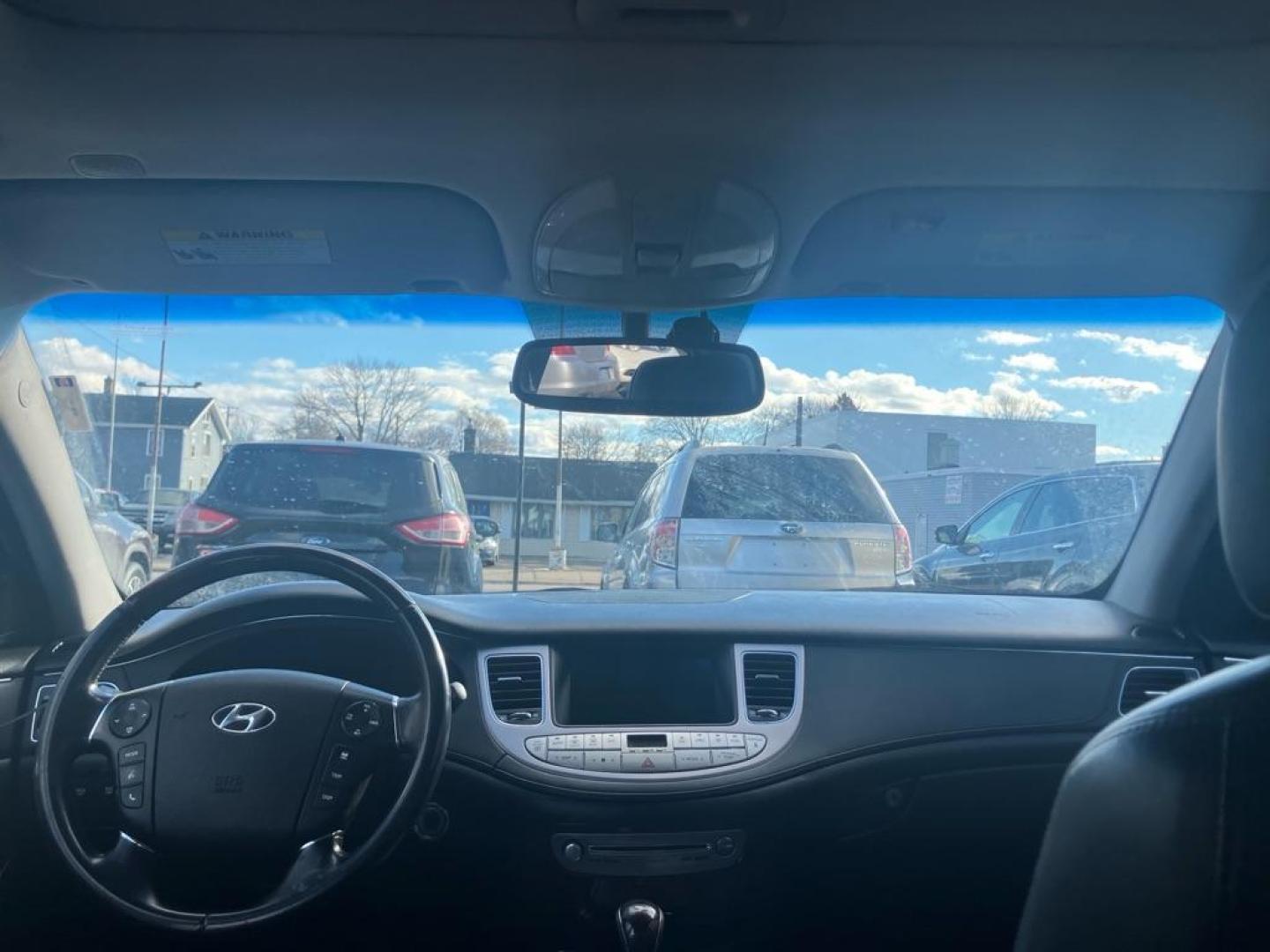 2011 BLACK HYUNDAI GENESIS 4.6L (KMHGC4DF1BU) with an 4.6L engine, Automatic transmission, located at 1708 Broadway, Rockford, IL, 61104, (815) 397-5010, 42.252522, -89.069359 - Photo#5