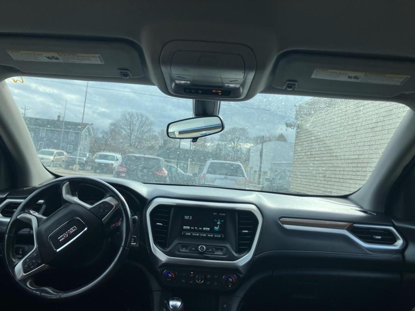 2017 PURPLE GMC ACADIA SLE (1GKKNLLS4HZ) with an 3.6L engine, Automatic transmission, located at 1708 Broadway, Rockford, IL, 61104, (815) 397-5010, 42.252522, -89.069359 - Photo#6