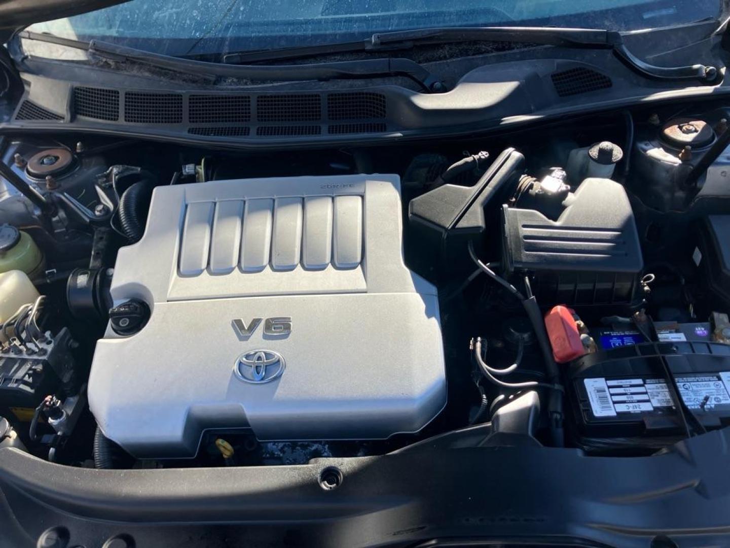 2009 GRAY TOYOTA AVALON XL (4T1BK36B89U) with an 3.5L engine, Automatic transmission, located at 1708 Broadway, Rockford, IL, 61104, (815) 397-5010, 42.252522, -89.069359 - Photo#9