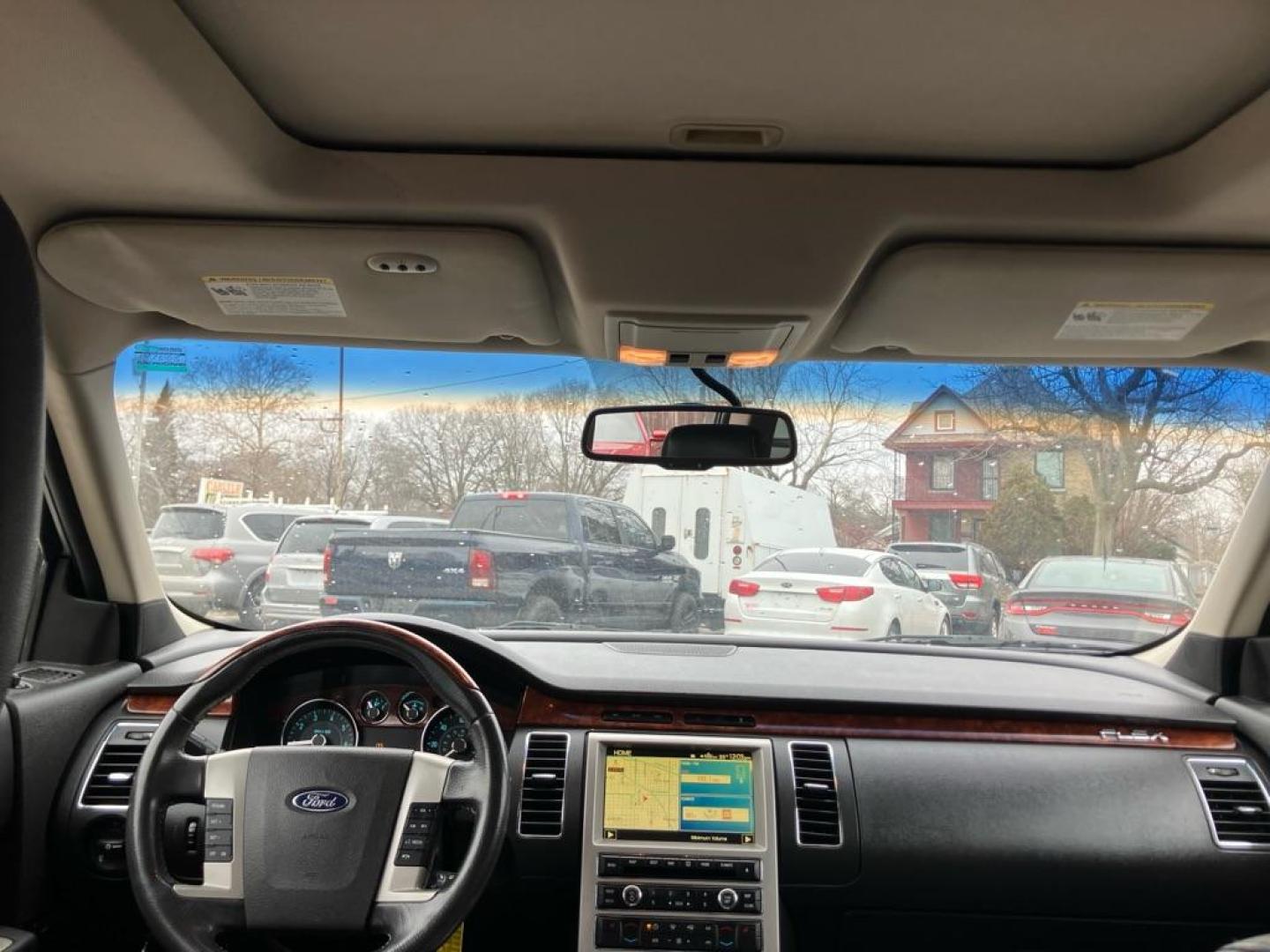 2009 SILVER FORD FLEX LIMITED (2FMEK63C99B) with an 3.5L engine, Automatic transmission, located at 1708 Broadway, Rockford, IL, 61104, (815) 397-5010, 42.252522, -89.069359 - Photo#6