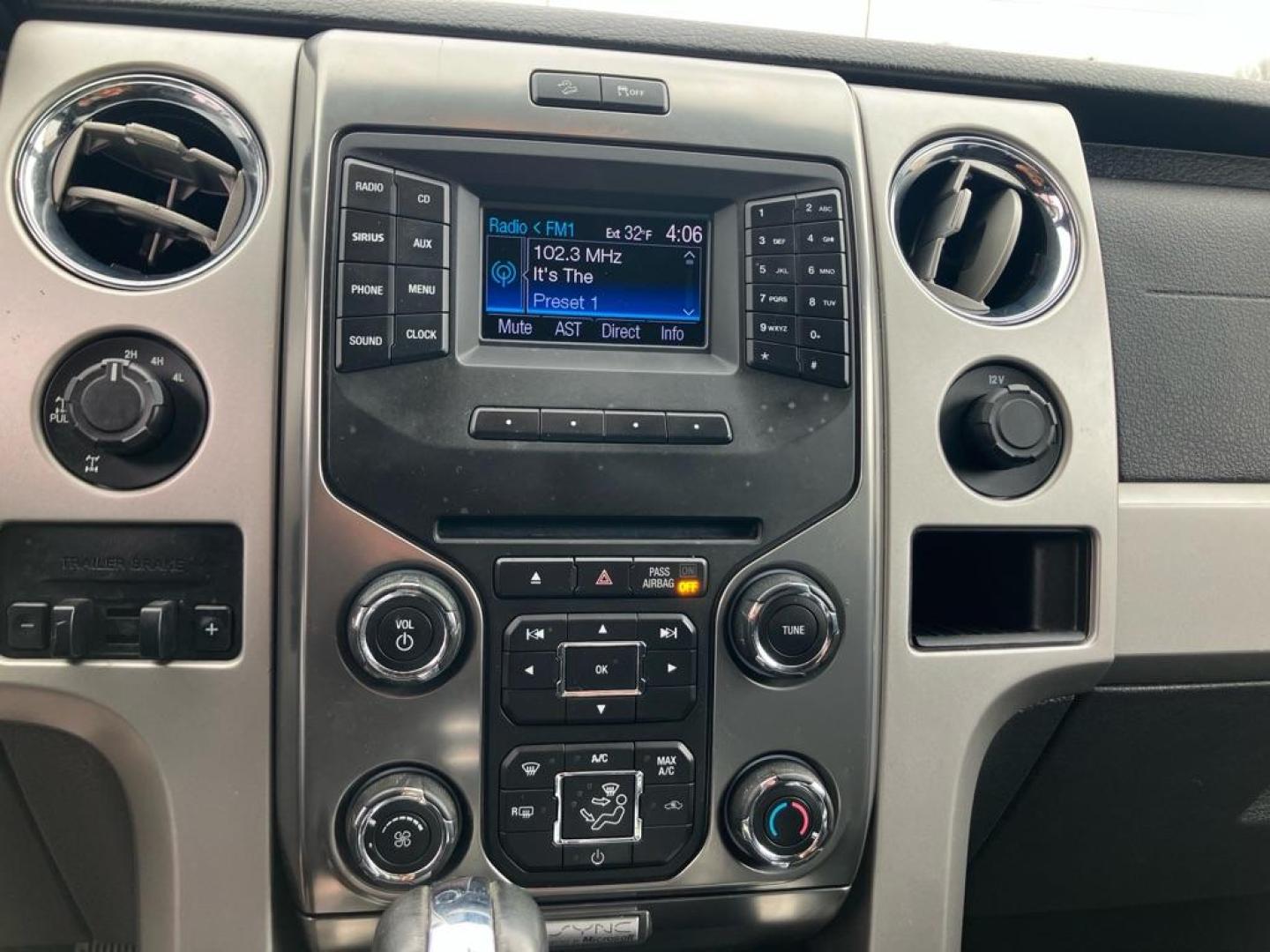 2014 GRAY FORD F150 SUPERCREW (1FTFW1EF0EF) with an 5.0L engine, Automatic transmission, located at 1708 Broadway, Rockford, IL, 61104, (815) 397-5010, 42.252522, -89.069359 - Photo#8