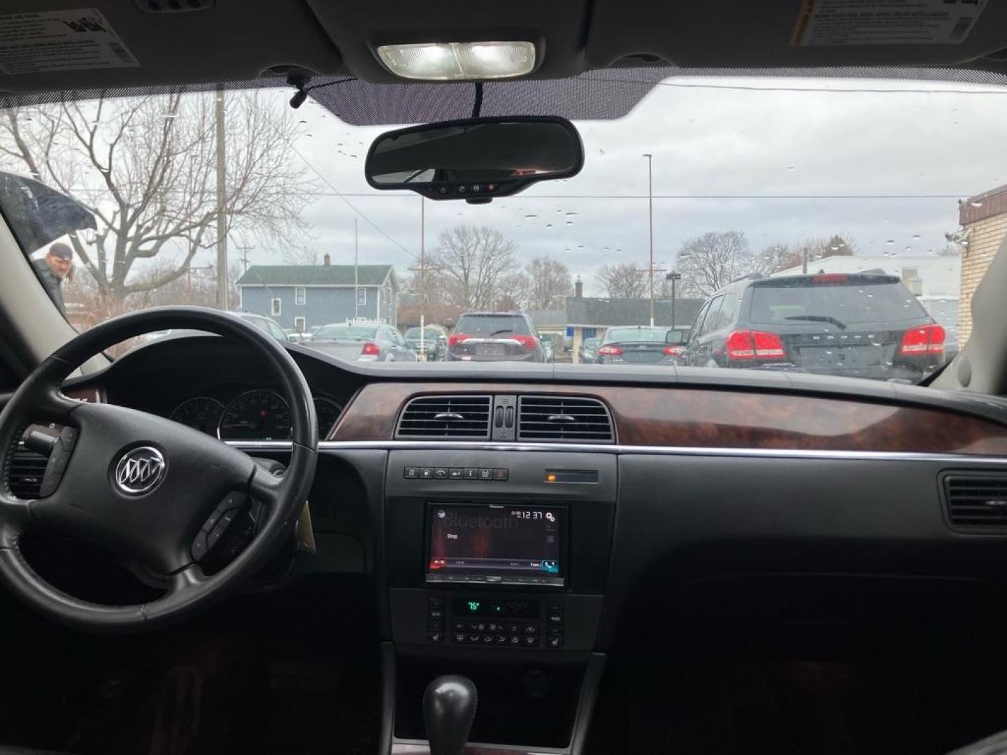 2008 BLACK BUICK LACROSSE CXL (2G4WD582281) with an 3.8L engine, Automatic transmission, located at 1708 Broadway, Rockford, IL, 61104, (815) 397-5010, 42.252522, -89.069359 - Photo#5