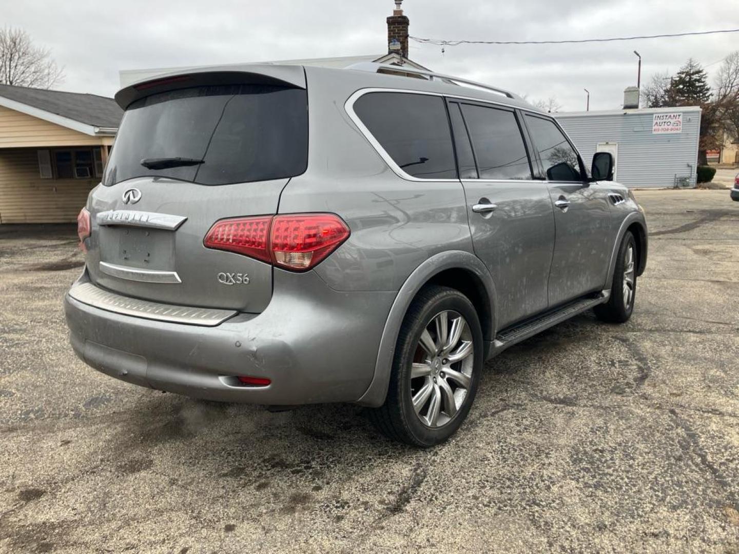 2012 GRAY INFINITI QX56 (JN8AZ2NE6C9) with an 5.6L engine, Automatic transmission, located at 1708 Broadway, Rockford, IL, 61104, (815) 397-5010, 42.252522, -89.069359 - Photo#2