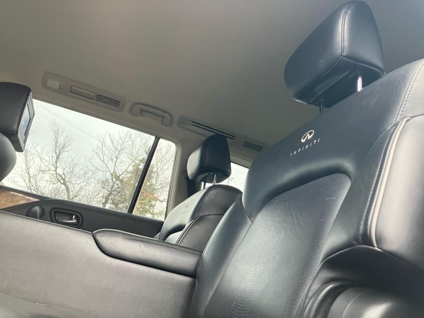 2012 GRAY INFINITI QX56 (JN8AZ2NE6C9) with an 5.6L engine, Automatic transmission, located at 1708 Broadway, Rockford, IL, 61104, (815) 397-5010, 42.252522, -89.069359 - Photo#5