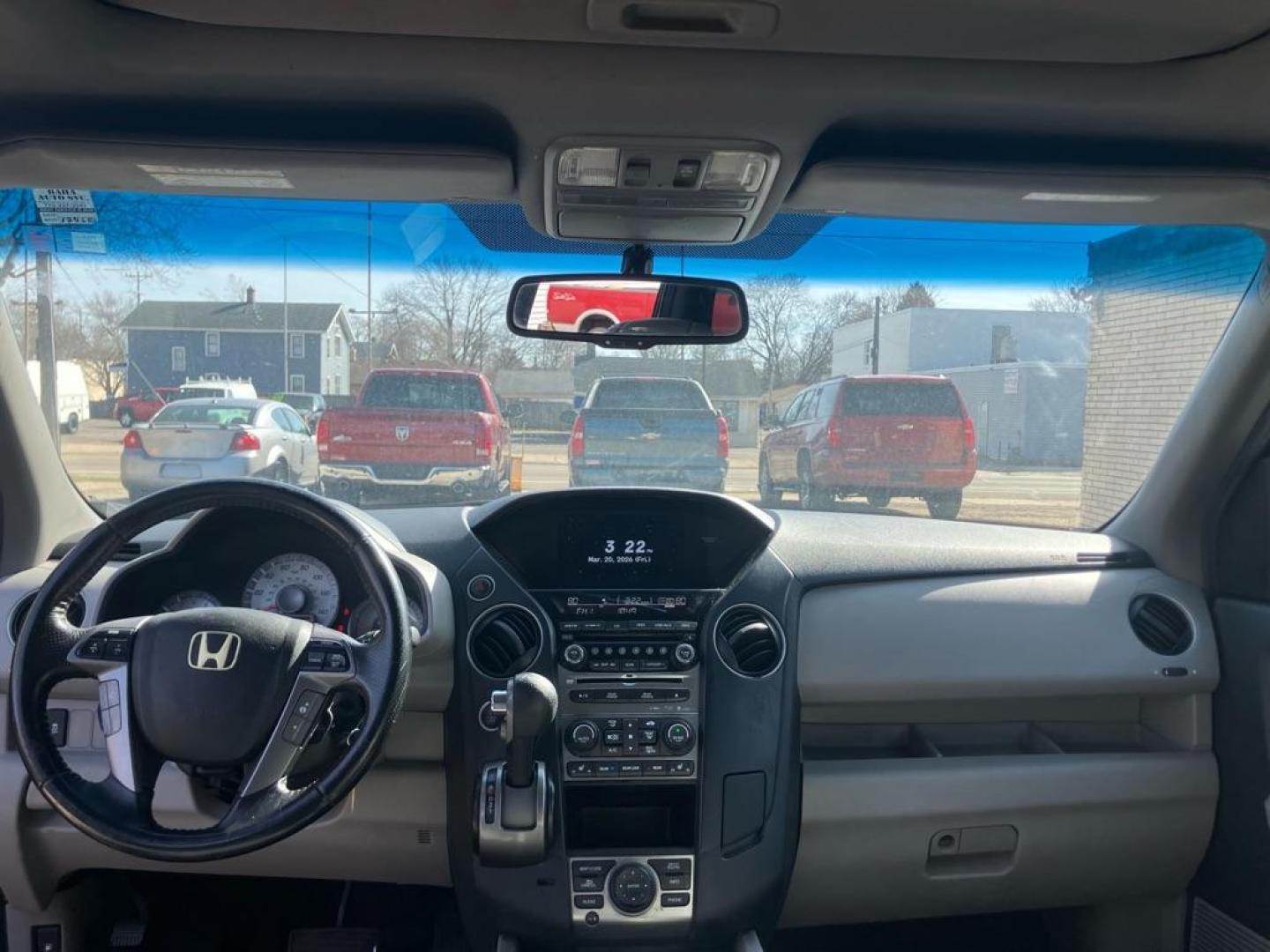 2012 BLACK HONDA PILOT TOURING (5FNYF4H98CB) with an 3.5L engine, Automatic transmission, located at 1708 Broadway, Rockford, IL, 61104, (815) 397-5010, 42.252522, -89.069359 - Photo#5