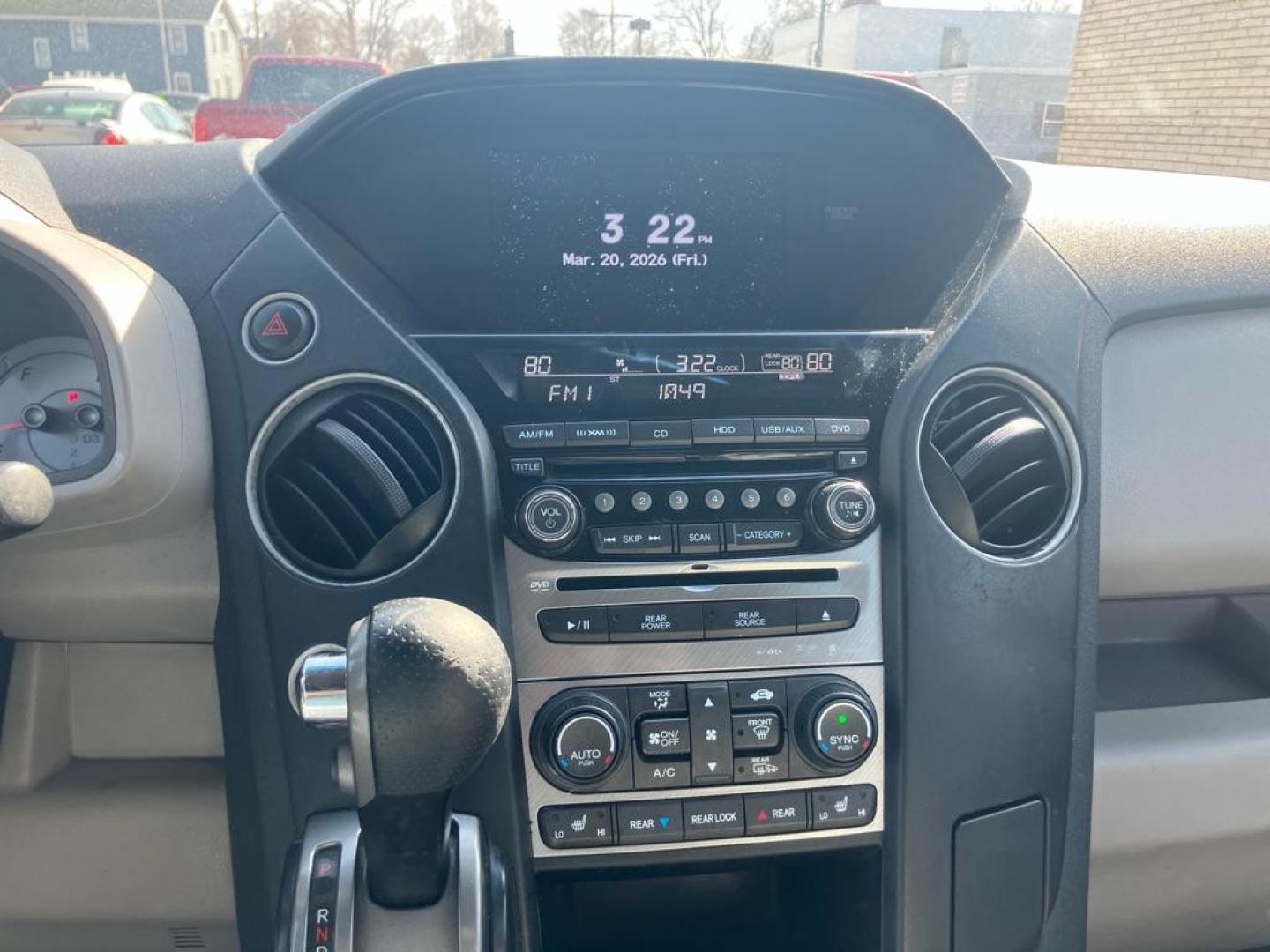 2012 BLACK HONDA PILOT TOURING (5FNYF4H98CB) with an 3.5L engine, Automatic transmission, located at 1708 Broadway, Rockford, IL, 61104, (815) 397-5010, 42.252522, -89.069359 - Photo#8