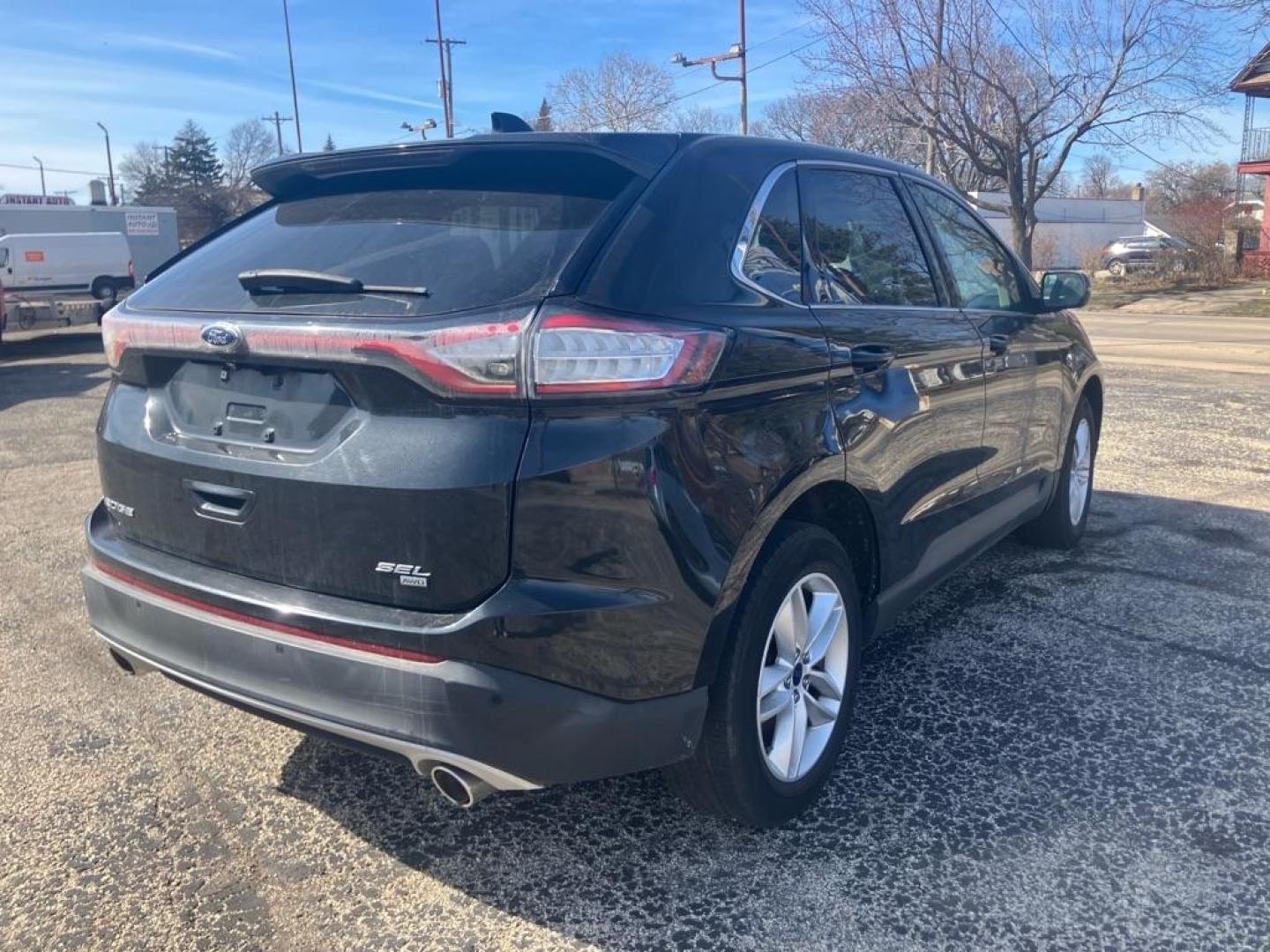 2015 BLACK FORD EDGE SEL (2FMTK4J82FB) with an 3.5L engine, Automatic transmission, located at 1708 Broadway, Rockford, IL, 61104, (815) 397-5010, 42.252522, -89.069359 - Photo#2