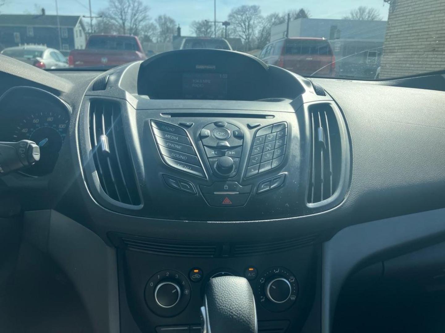 2013 GRAY FORD ESCAPE S (1FMCU0F73DU) with an 2.5L engine, Automatic transmission, located at 1708 Broadway, Rockford, IL, 61104, (815) 397-5010, 42.252522, -89.069359 - Photo#8