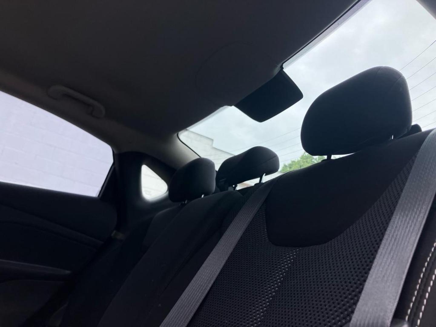 2015 GRAY DODGE DART SXT (1C3CDFBB9FD) with an 2.4L engine, Automatic transmission, located at 1708 Broadway, Rockford, IL, 61104, (815) 397-5010, 42.252522, -89.069359 - Photo#4
