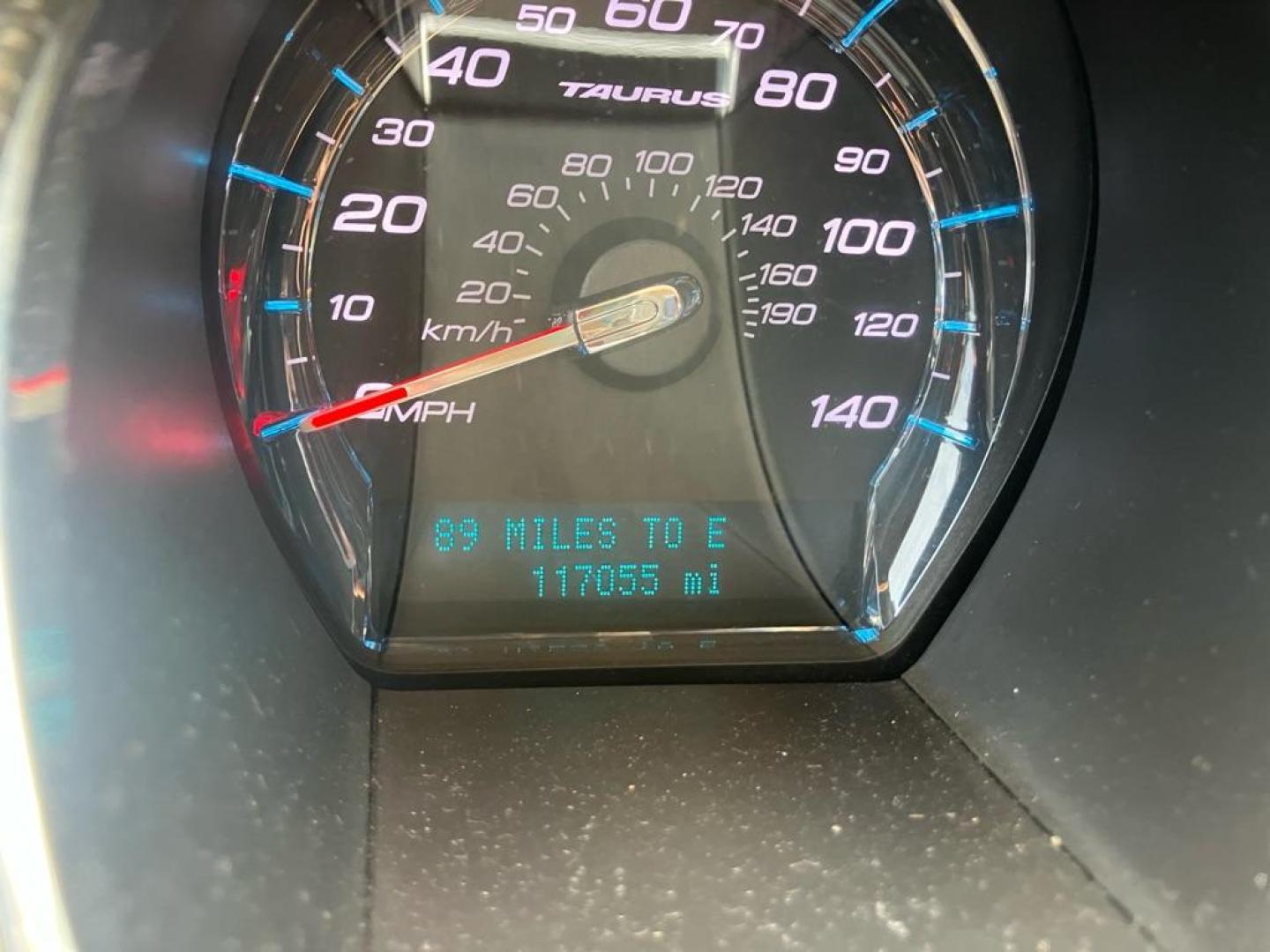 2011 GRAY FORD TAURUS SEL (1FAHP2HW0BG) with an 3.5L engine, Automatic transmission, located at 1708 Broadway, Rockford, IL, 61104, (815) 397-5010, 42.252522, -89.069359 - Photo#7