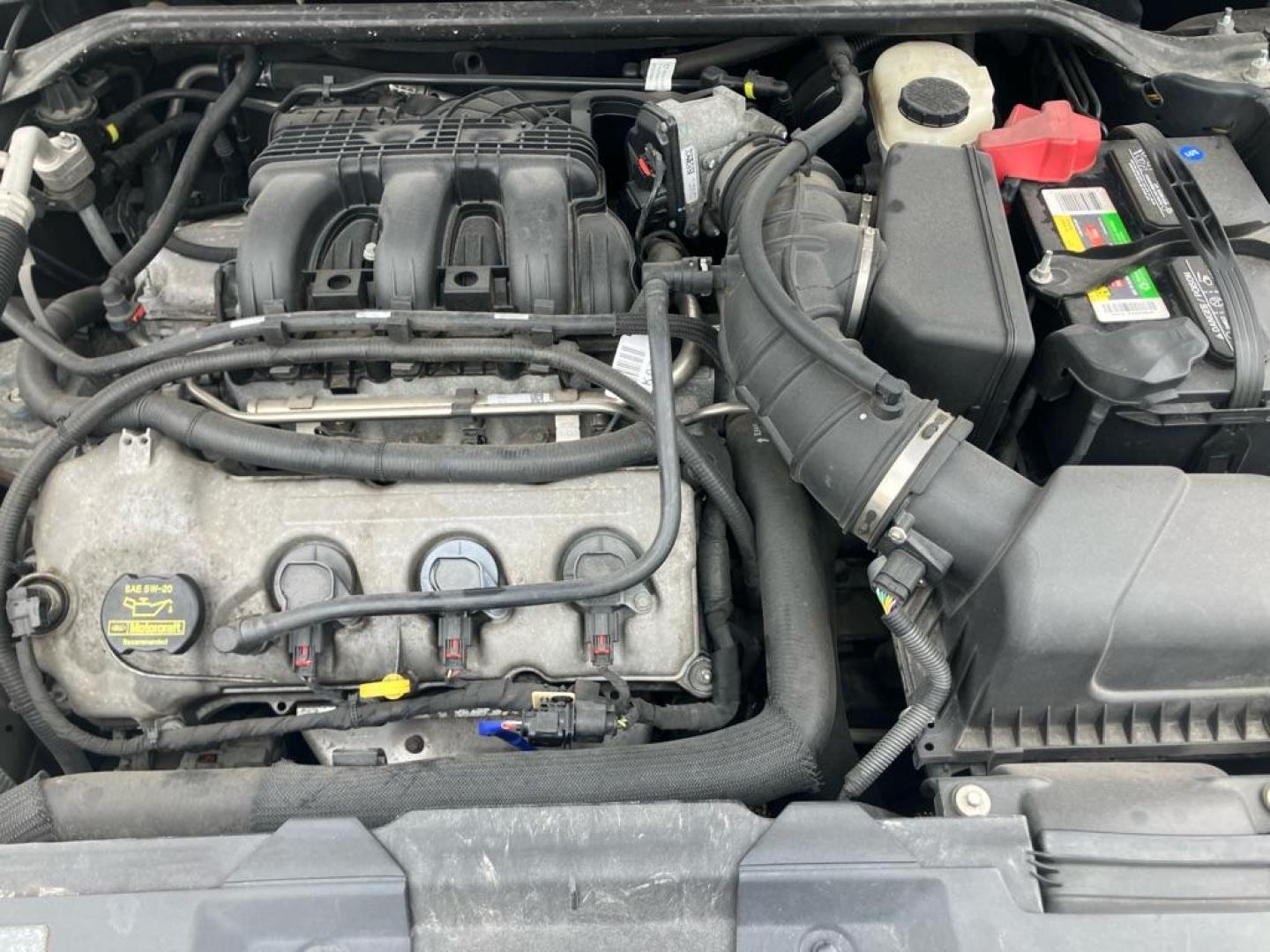 2011 GRAY FORD TAURUS SEL (1FAHP2HW0BG) with an 3.5L engine, Automatic transmission, located at 1708 Broadway, Rockford, IL, 61104, (815) 397-5010, 42.252522, -89.069359 - Photo#9