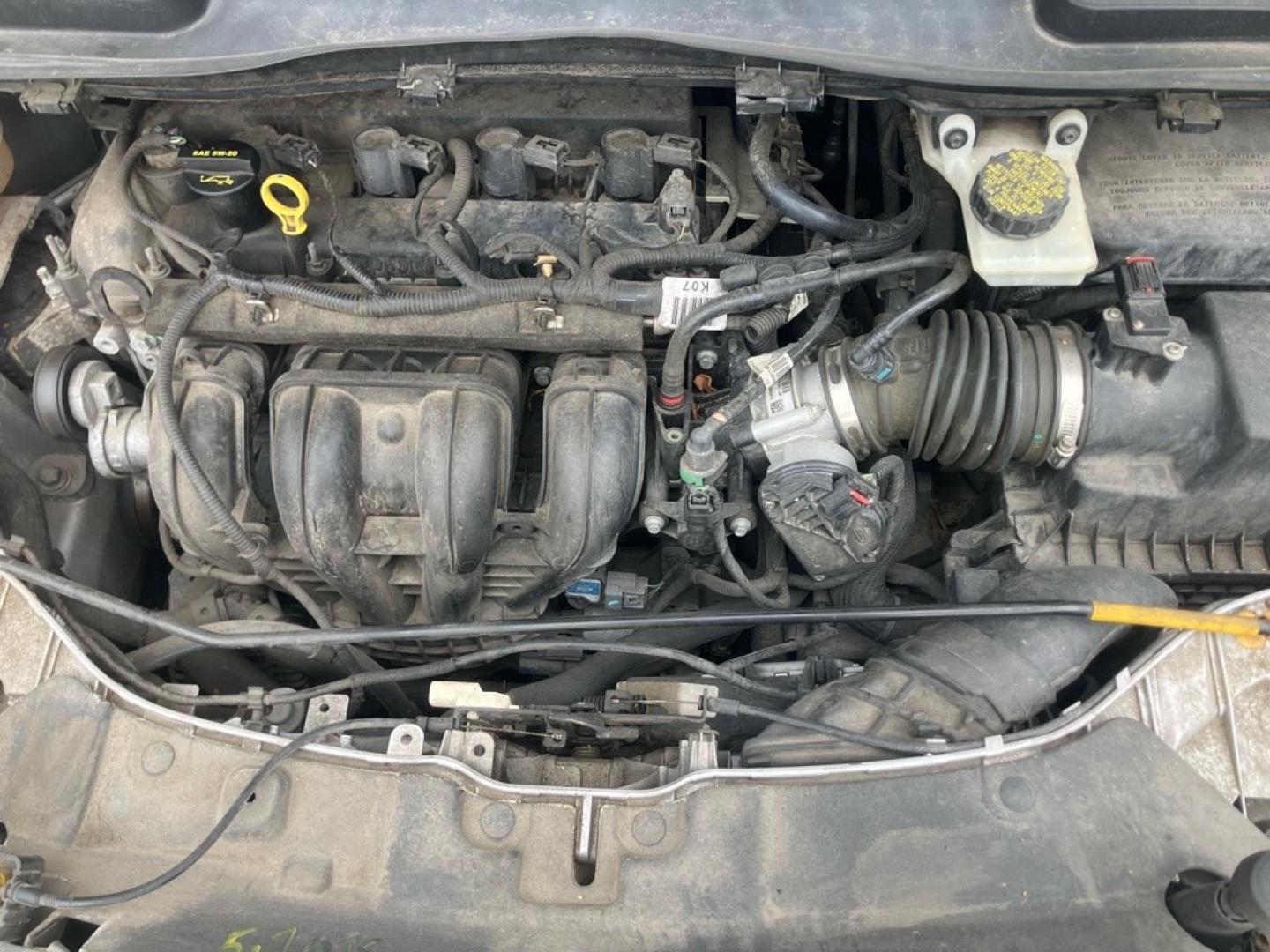 2013 SILVER FORD ESCAPE S (1FMCU0F79DU) with an 2.5L engine, Automatic transmission, located at 1708 Broadway, Rockford, IL, 61104, (815) 397-5010, 42.252522, -89.069359- Photo#9
