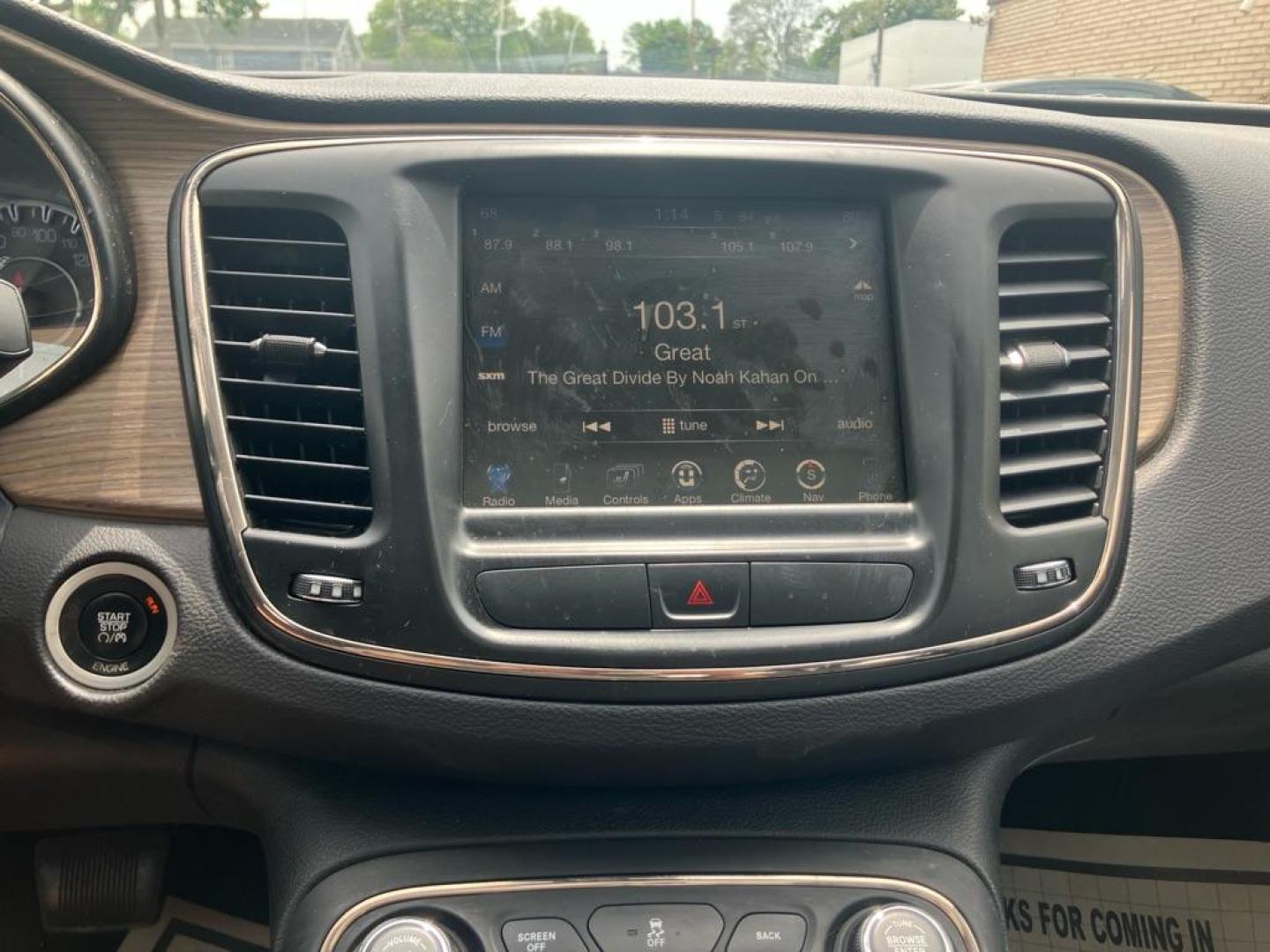 2015 RED CHRYSLER 200 C (1C3CCCEG6FN) with an 3.6L engine, Automatic transmission, located at 1708 Broadway, Rockford, IL, 61104, (815) 397-5010, 42.252522, -89.069359 - Photo#8